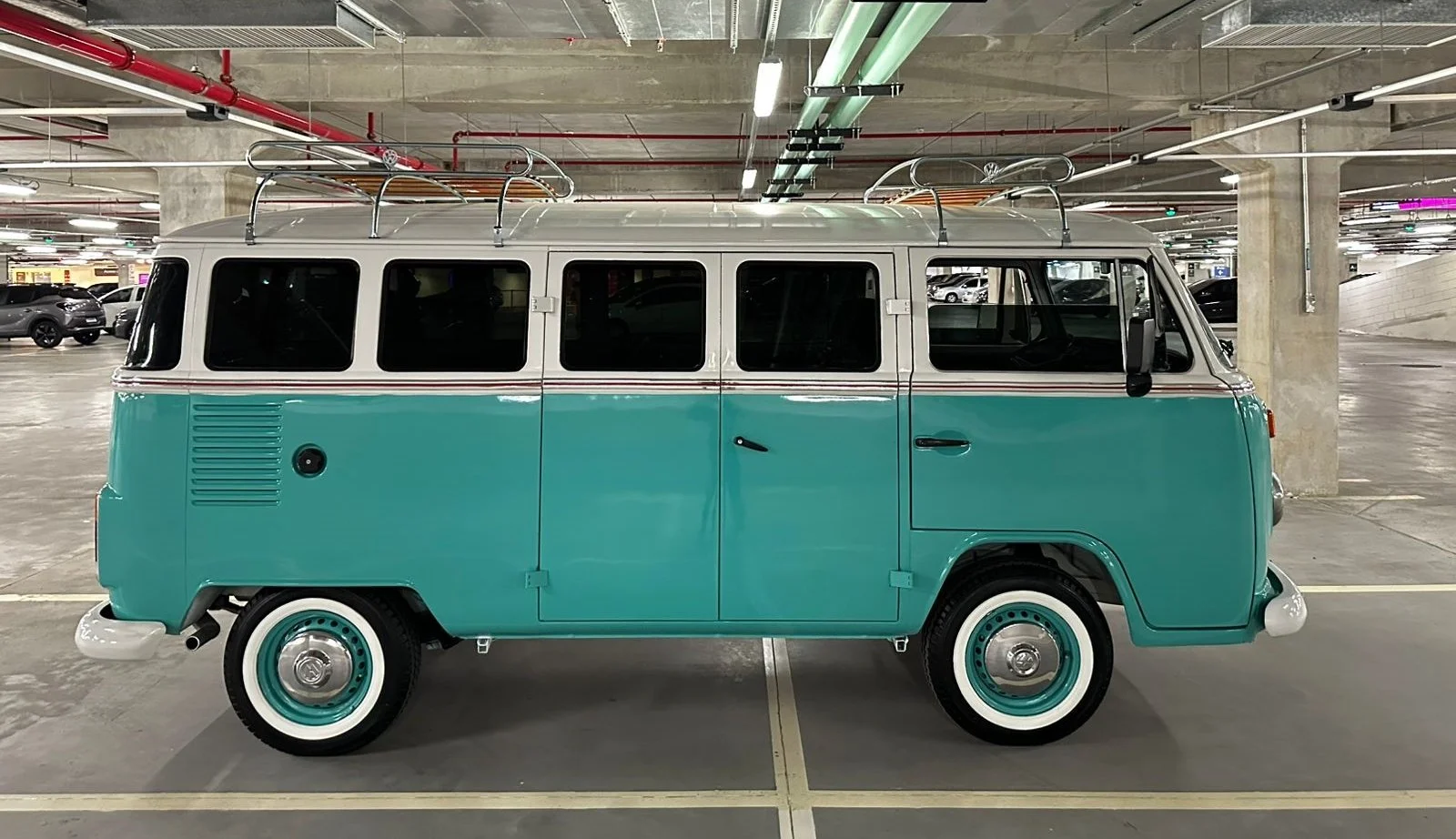 vw t2 baywindow bus (10).jpeg