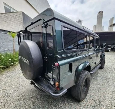 land rover defender 110_6.JPG