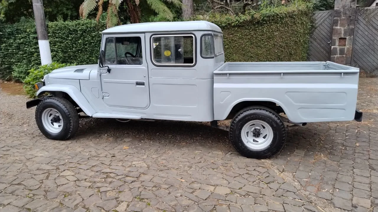 toyota crew cab (3).jpeg