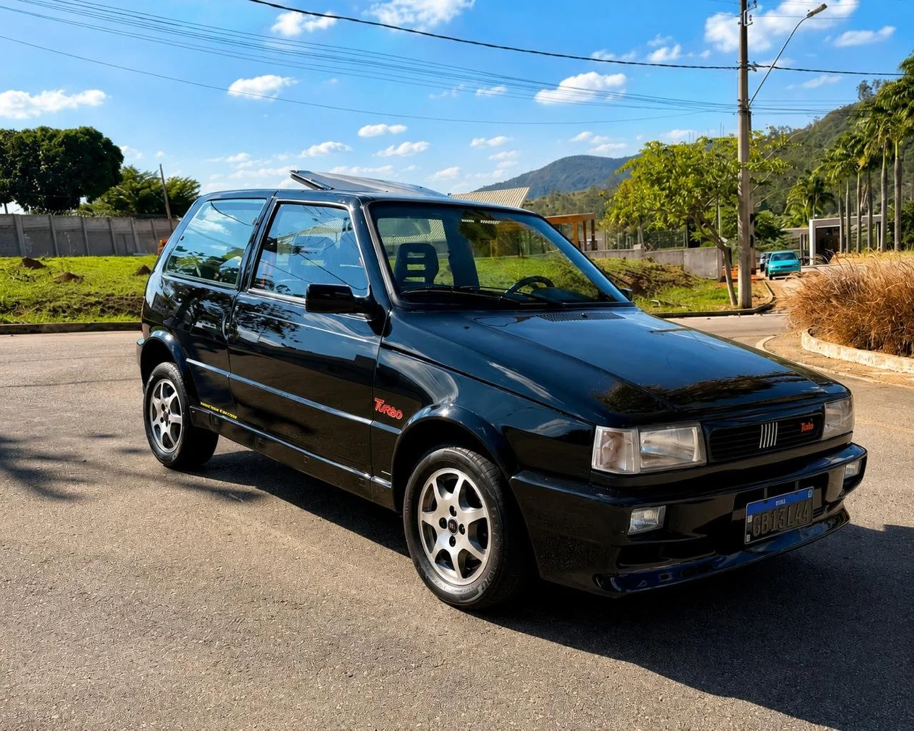 Uno Turbo 1995 with AC (11).jpeg