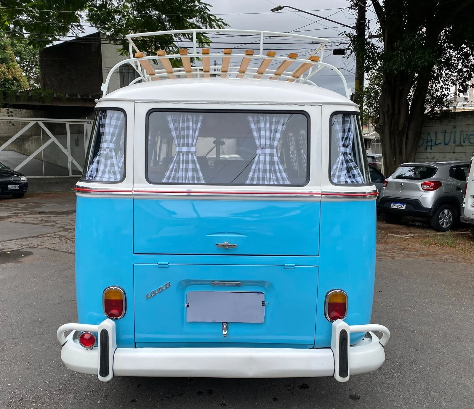 Restored VW Split Window Bus 1500cc | Metal Roof Rack — Brazilian ...