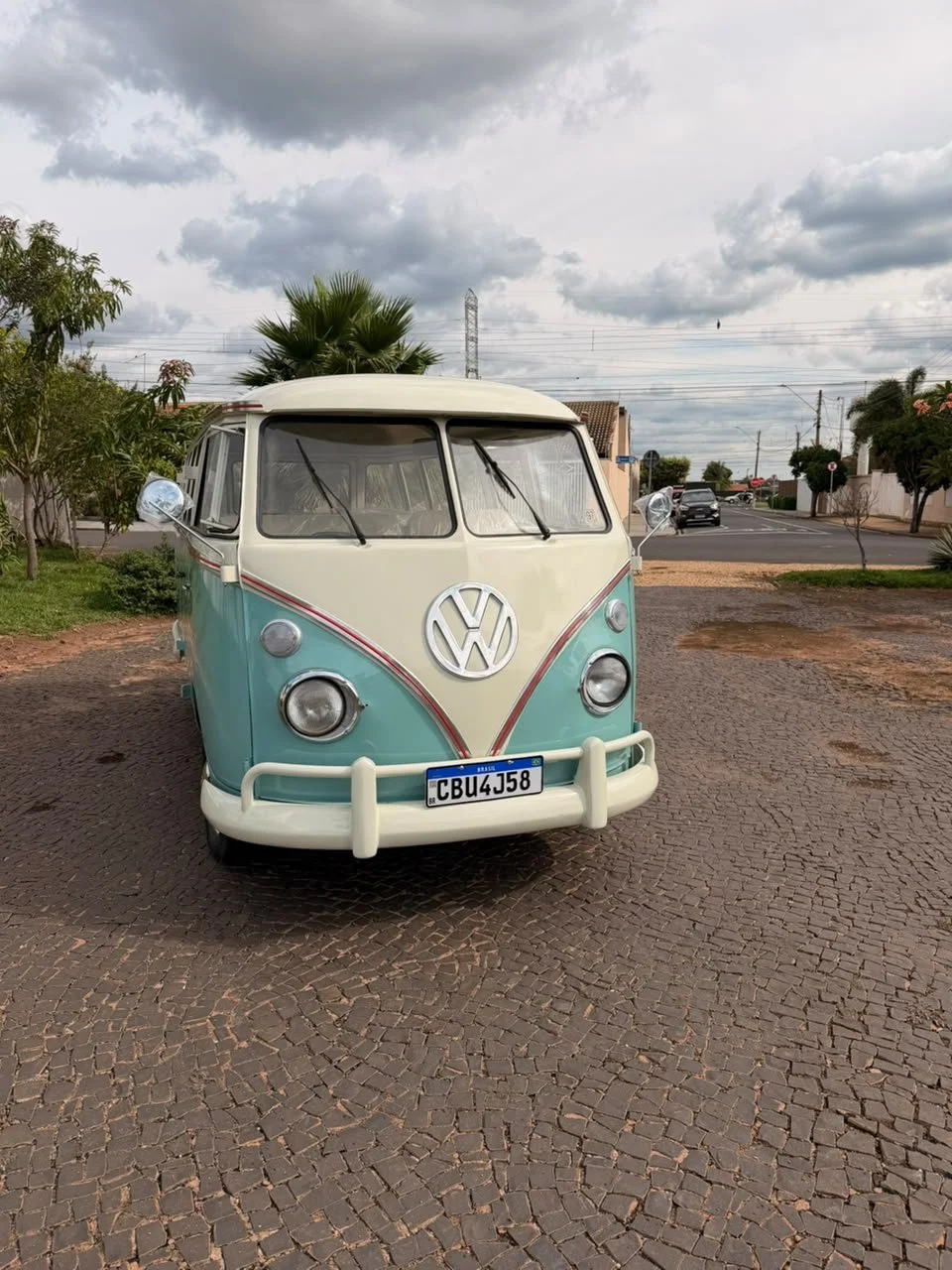splitwindow bus for sale 1968 (4).jpeg