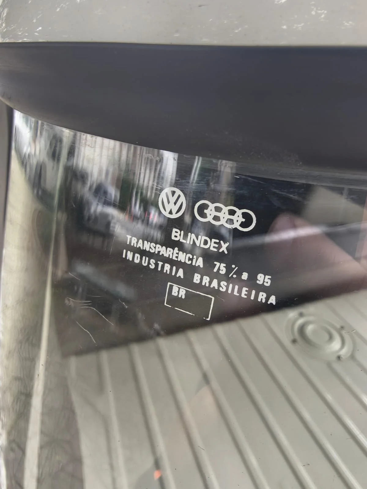 Volkswagen Split Window bus two tone color for sale (28).jpeg