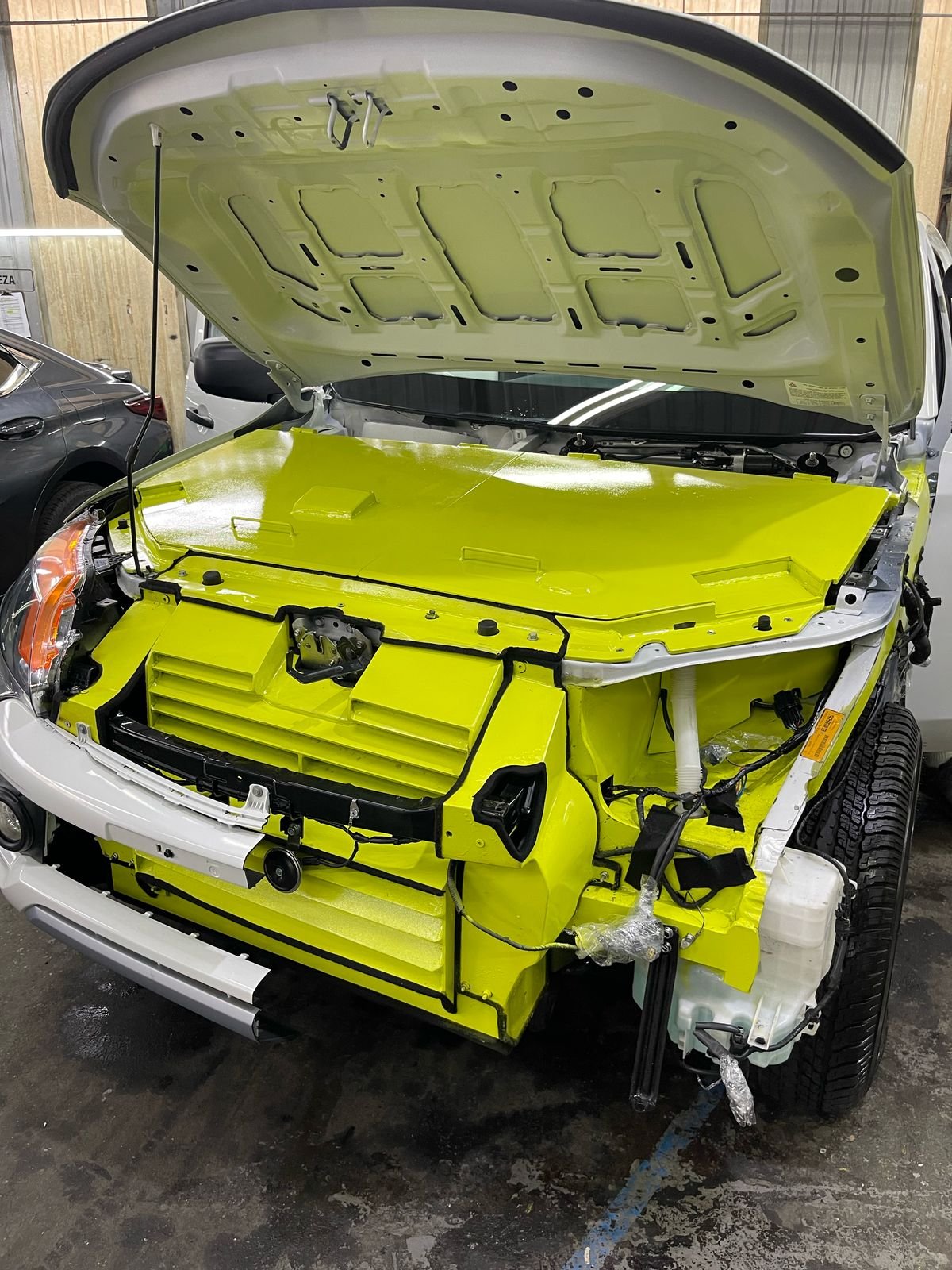 Armored level B6 Mitsubishi L200 (42).jpeg