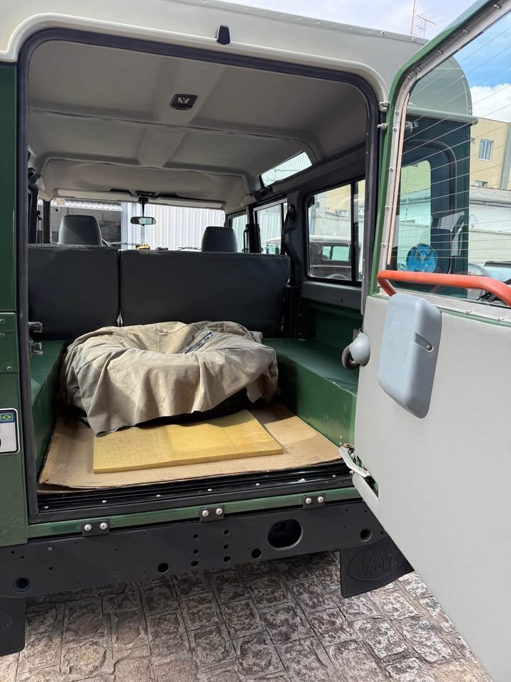 land rover defender 110 for sale_3.jpg