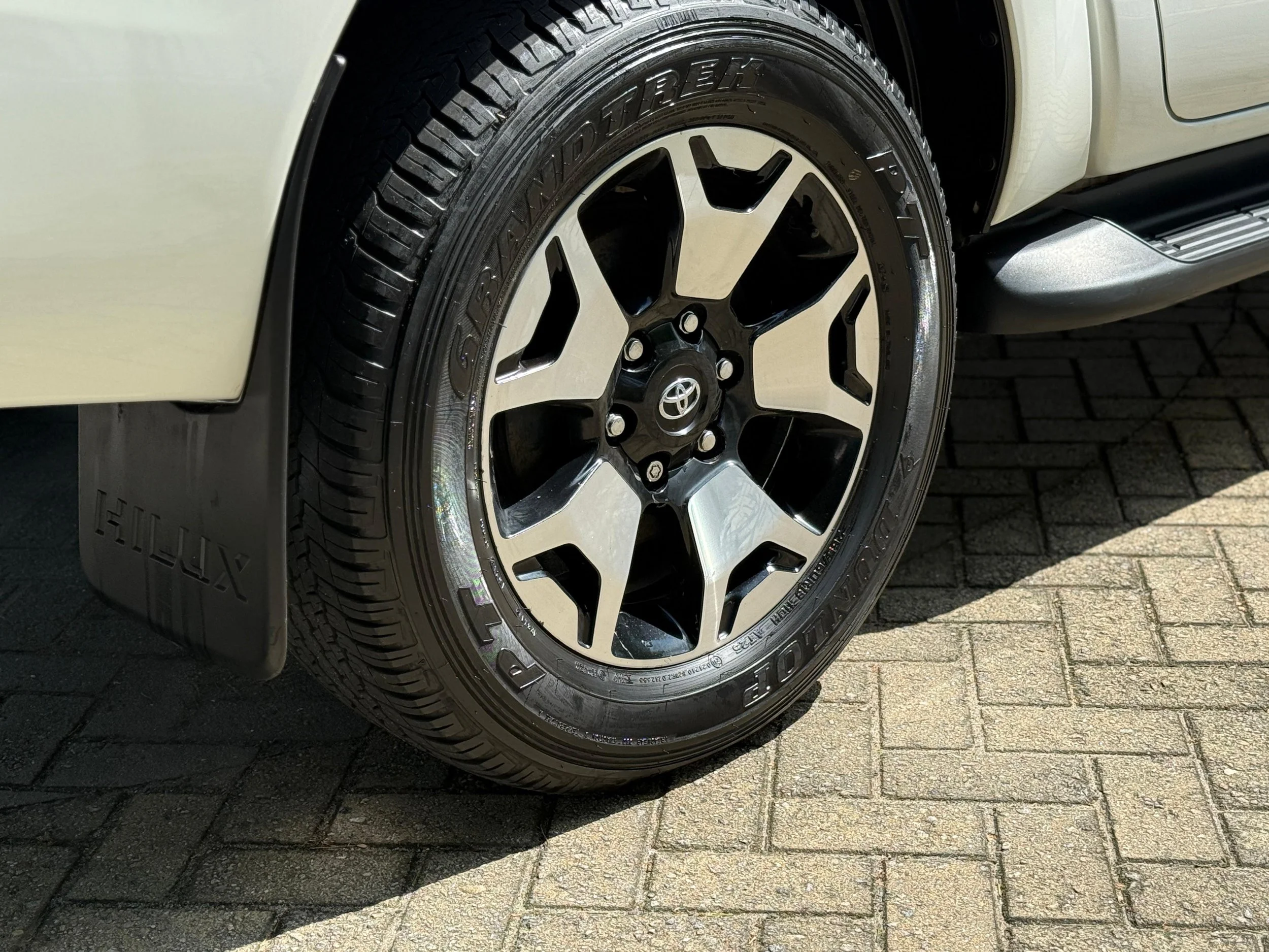 TOYOTA B6 (8).jpeg