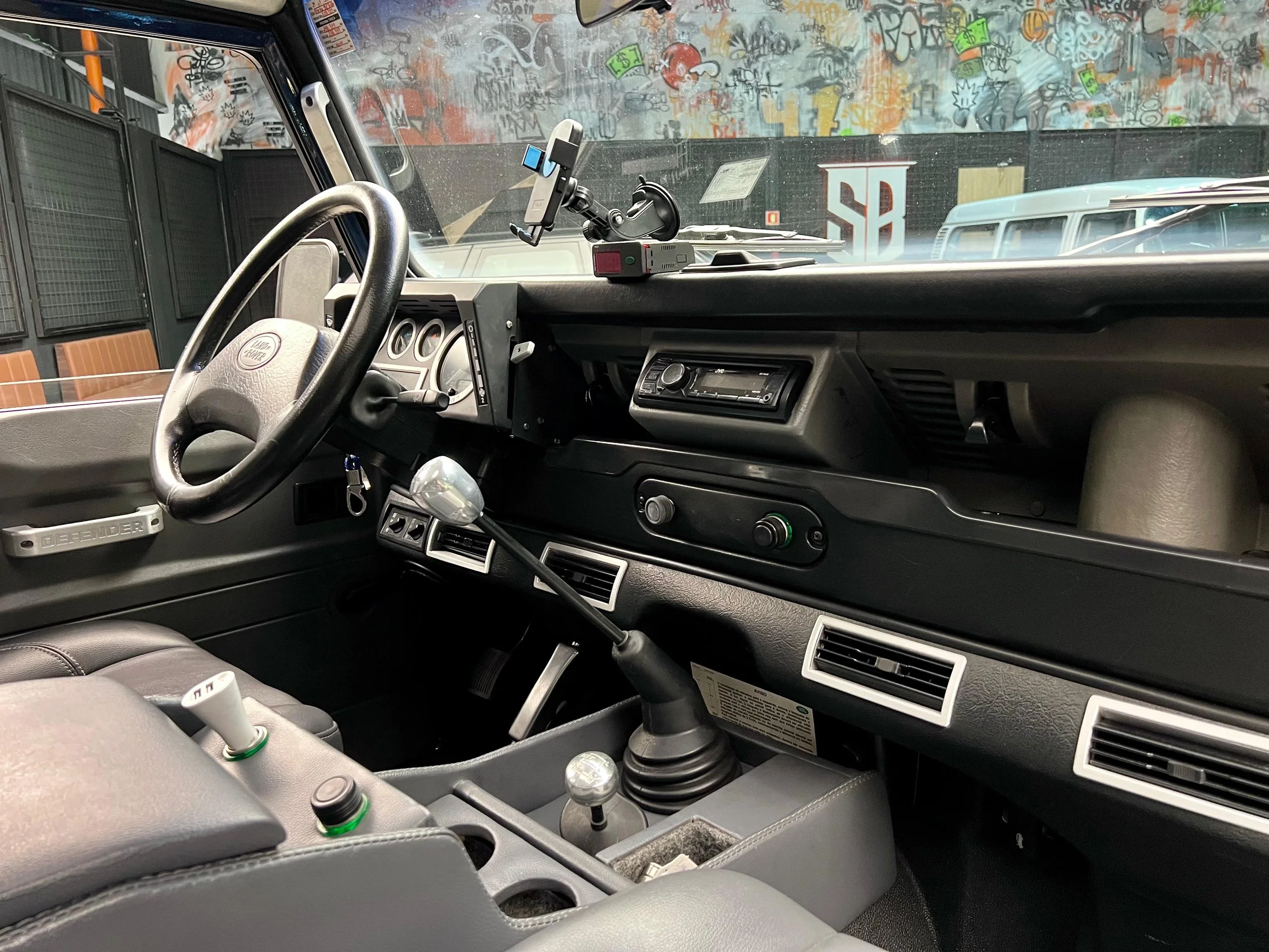 defender 110 (3).jpeg