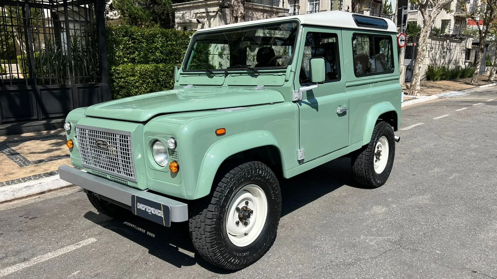 land rover defender 90 for sale_1.jpg