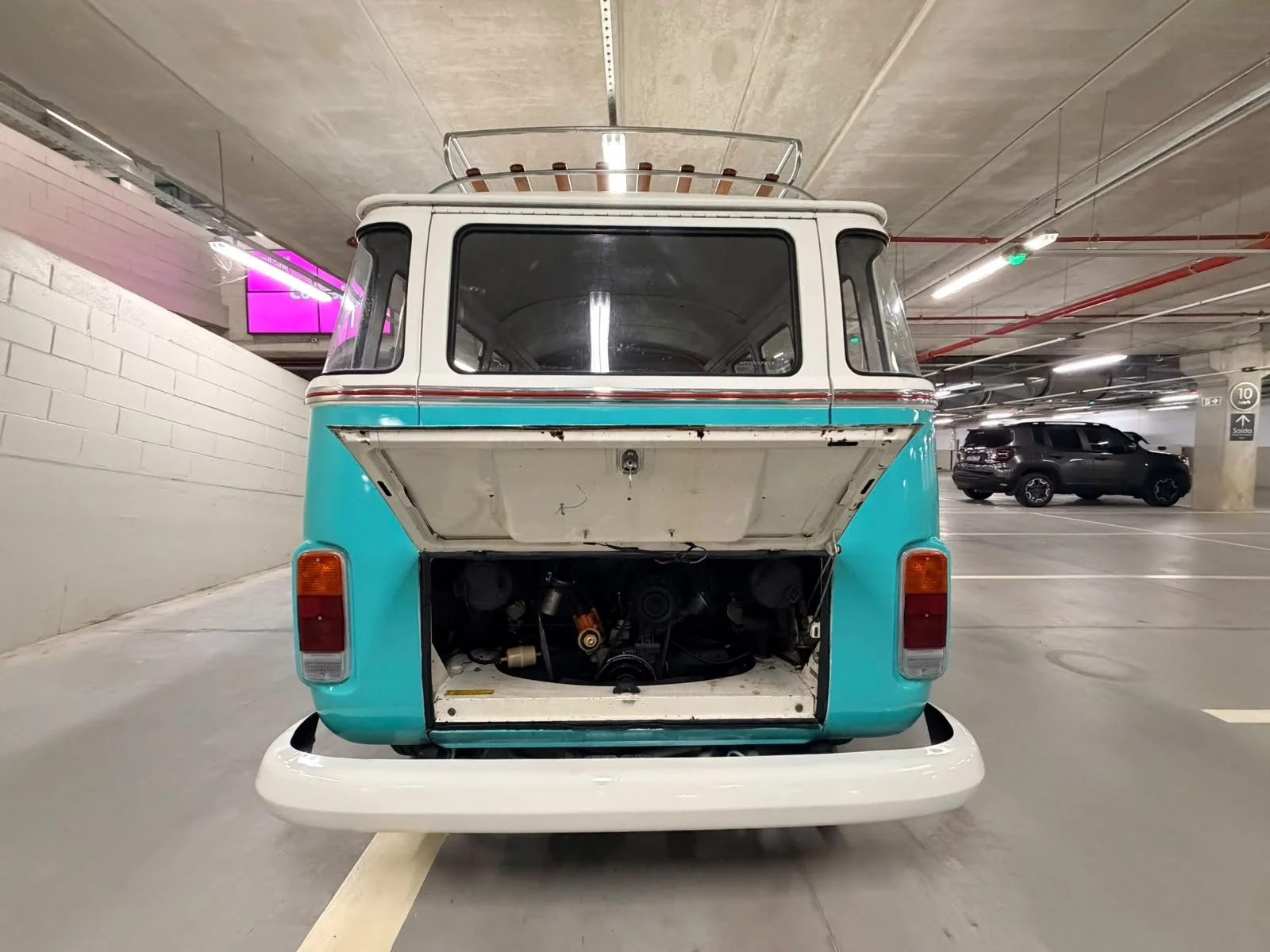 volkswagen baywindow bus for sale (10).jpeg