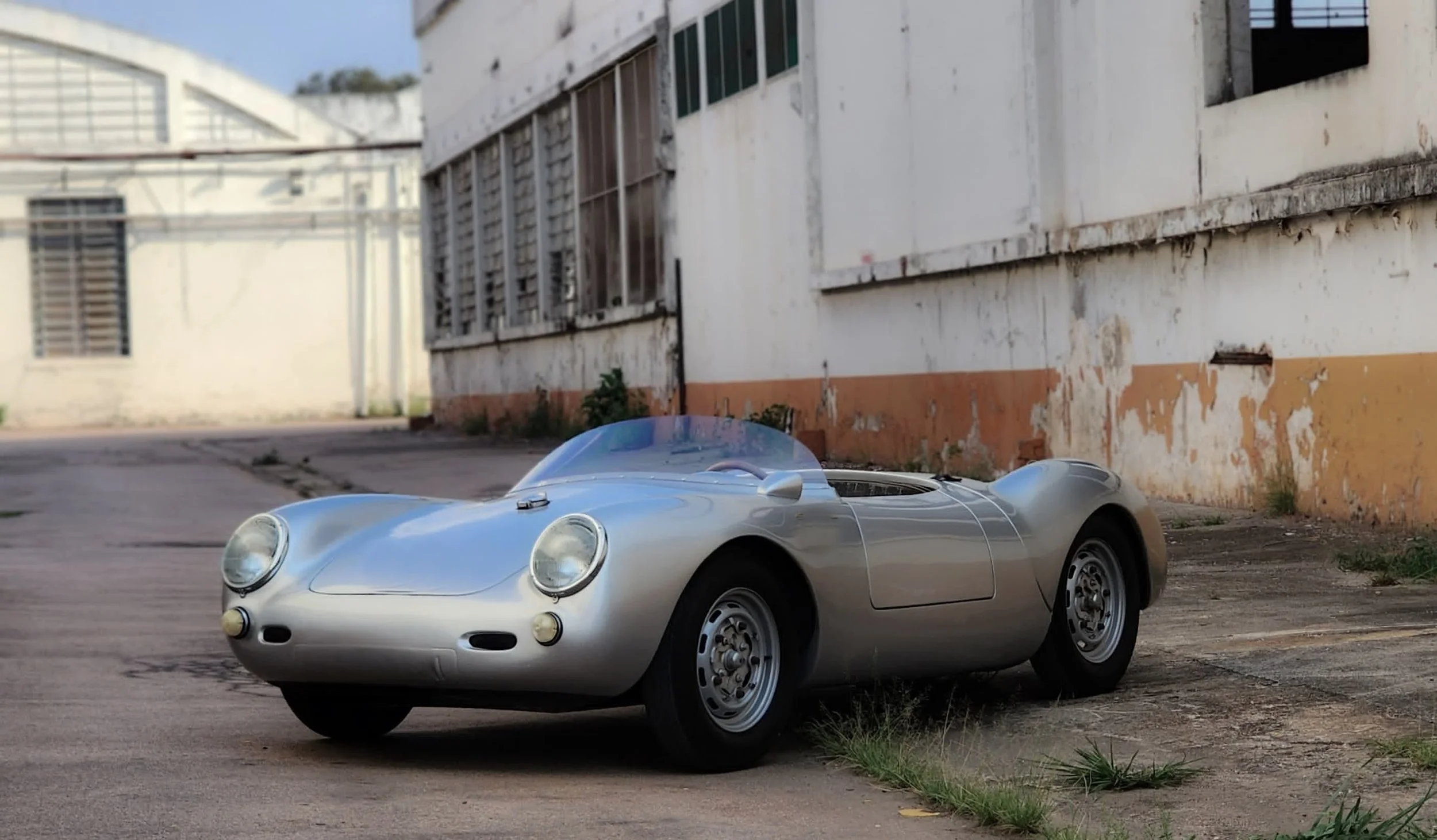 550 replica (4).jpeg