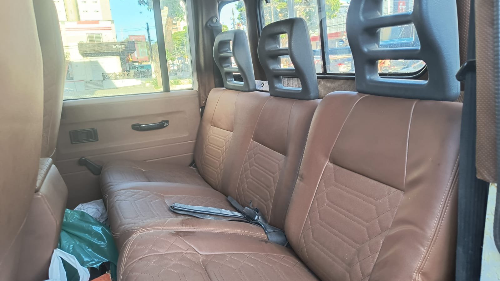 land rover defender 130 for sale (24).jpeg