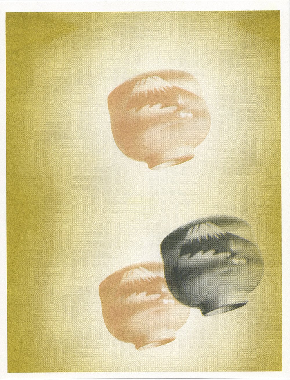 shochiku floating teacups/ 松竹 (bright olive variation)