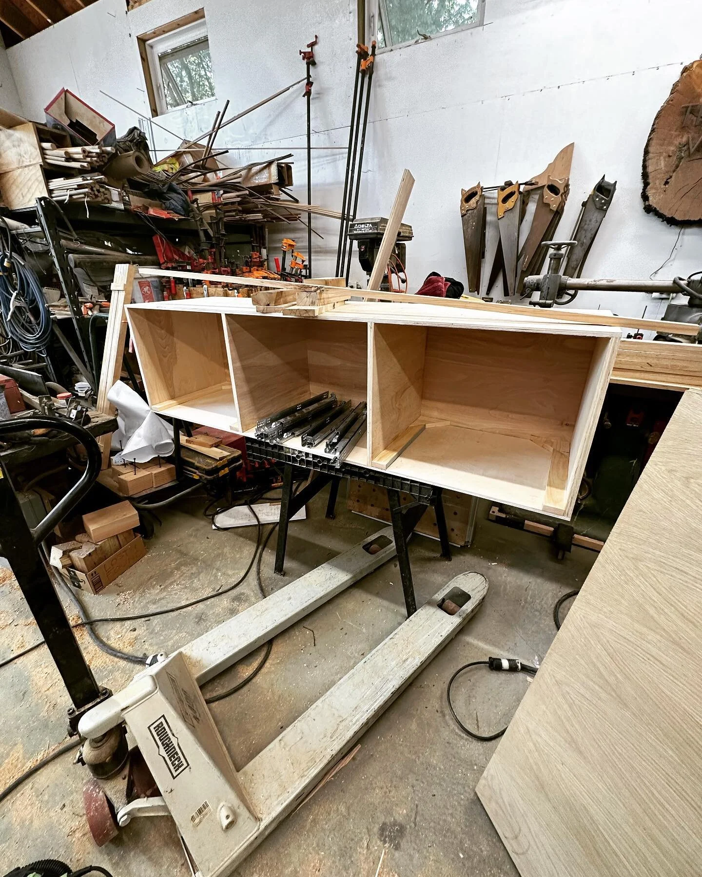 Making a wall hung vanity