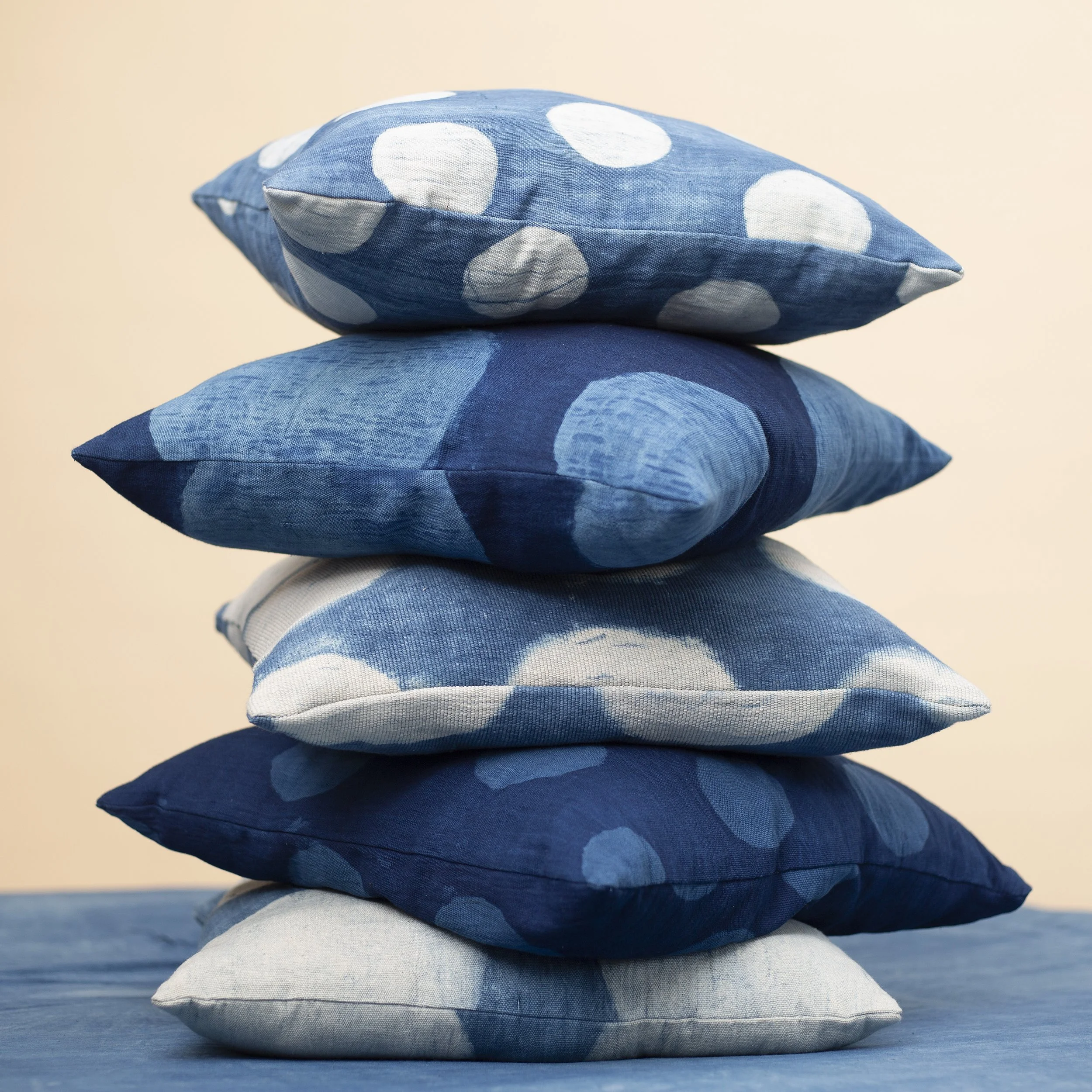 Cushions small ZV7A3875 copy (1).jpg