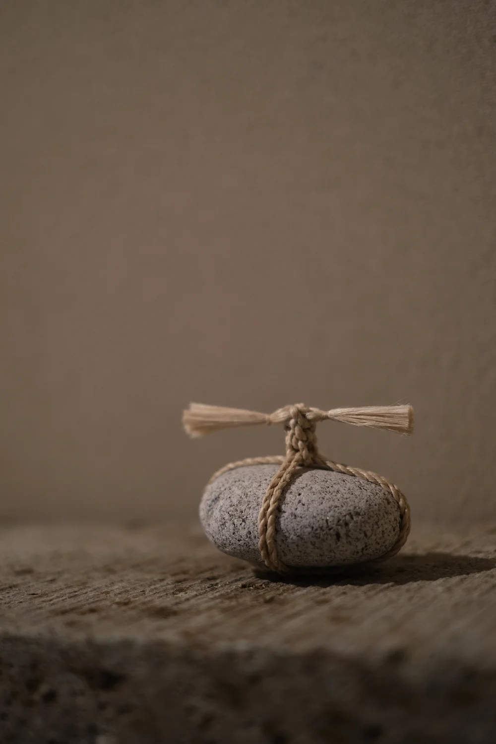 The making of Sekimori stones (関守石) with WARA — XTANT