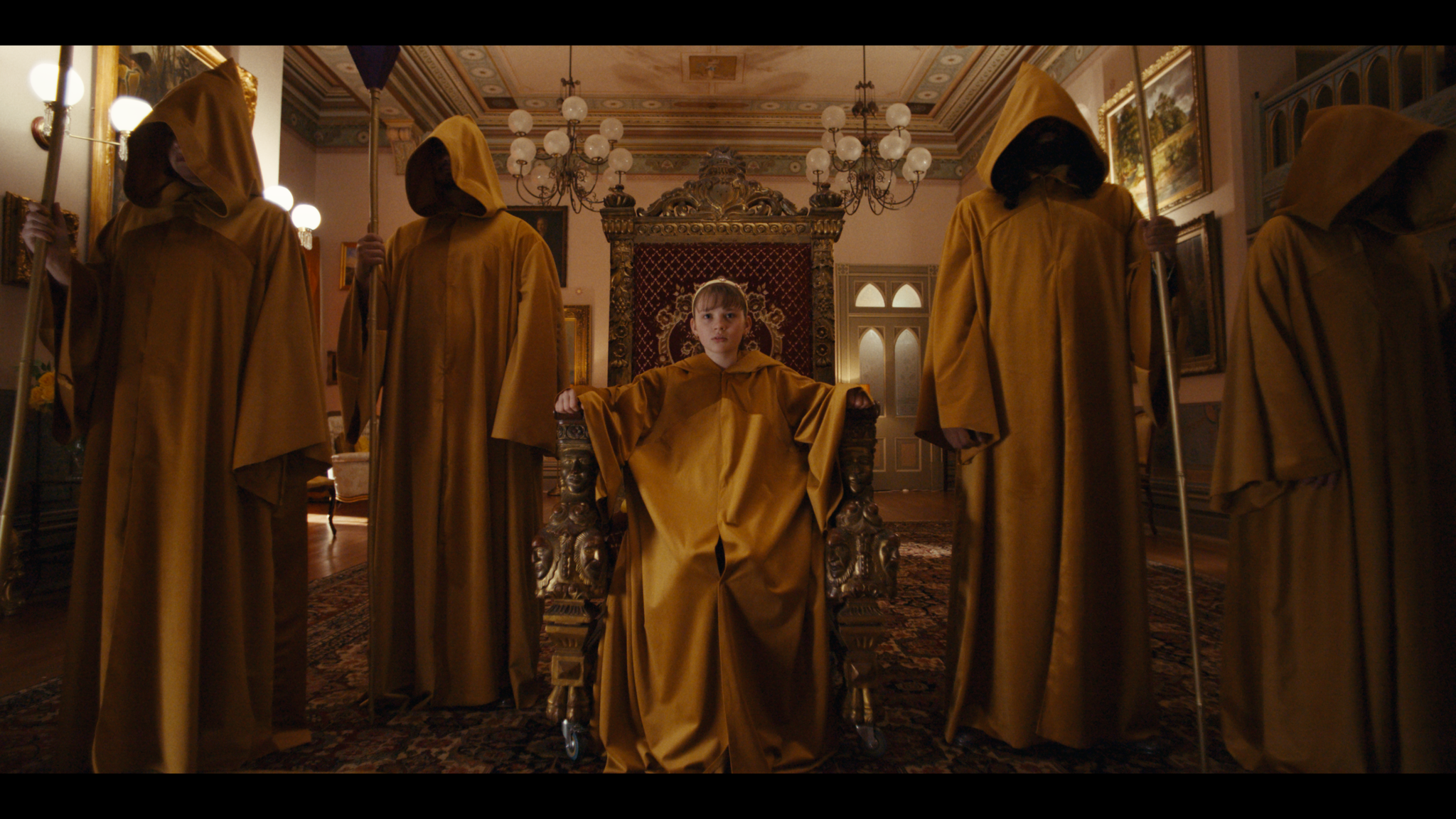 Fiona Donovan Caper crew katinkatonk mansion 2.PNG