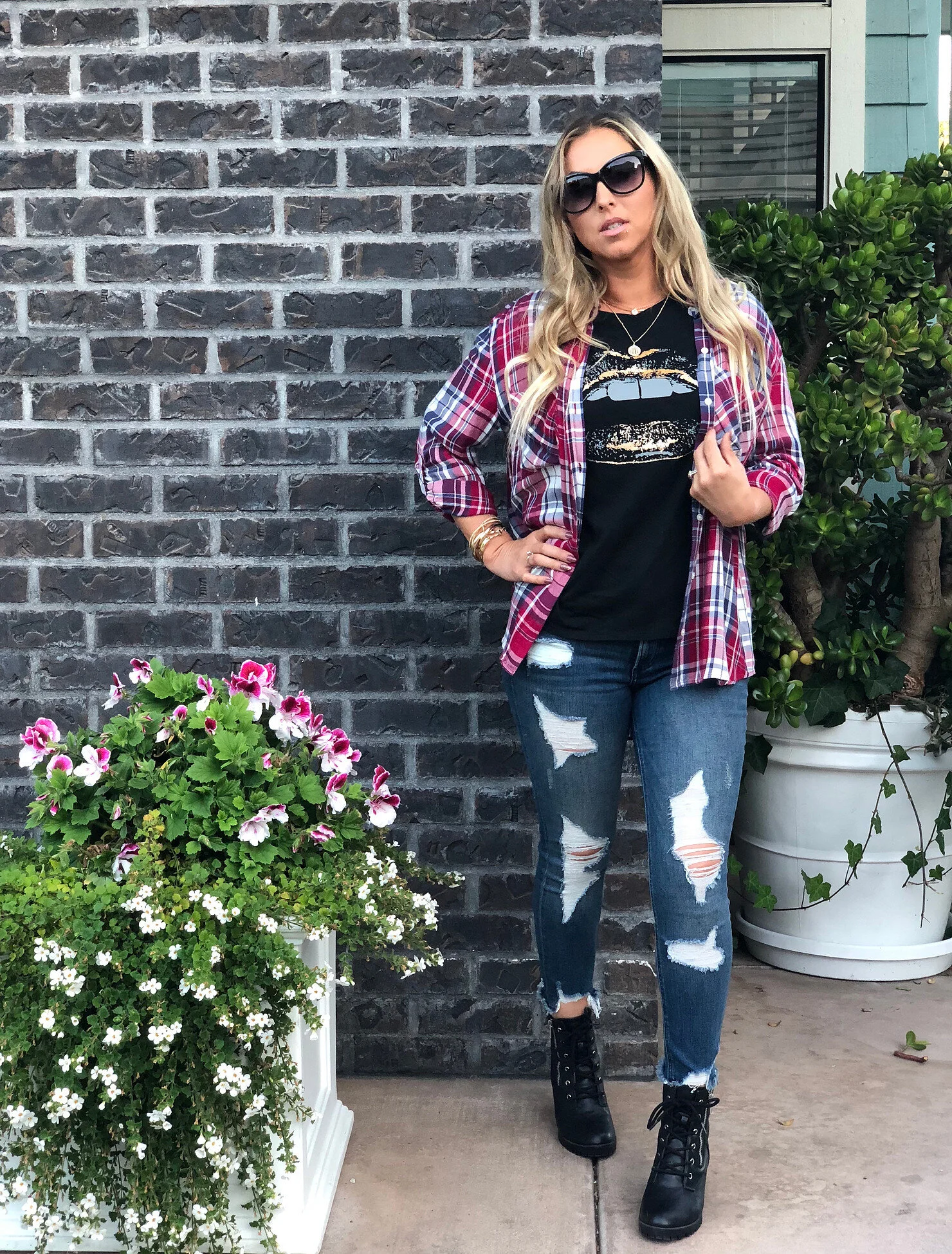 How To Wear Flannel Like An Expert This Season