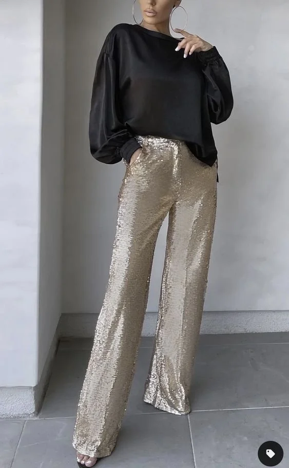 Holiday Party Outfit Ideas for 2024: From Casual Gatherings to
