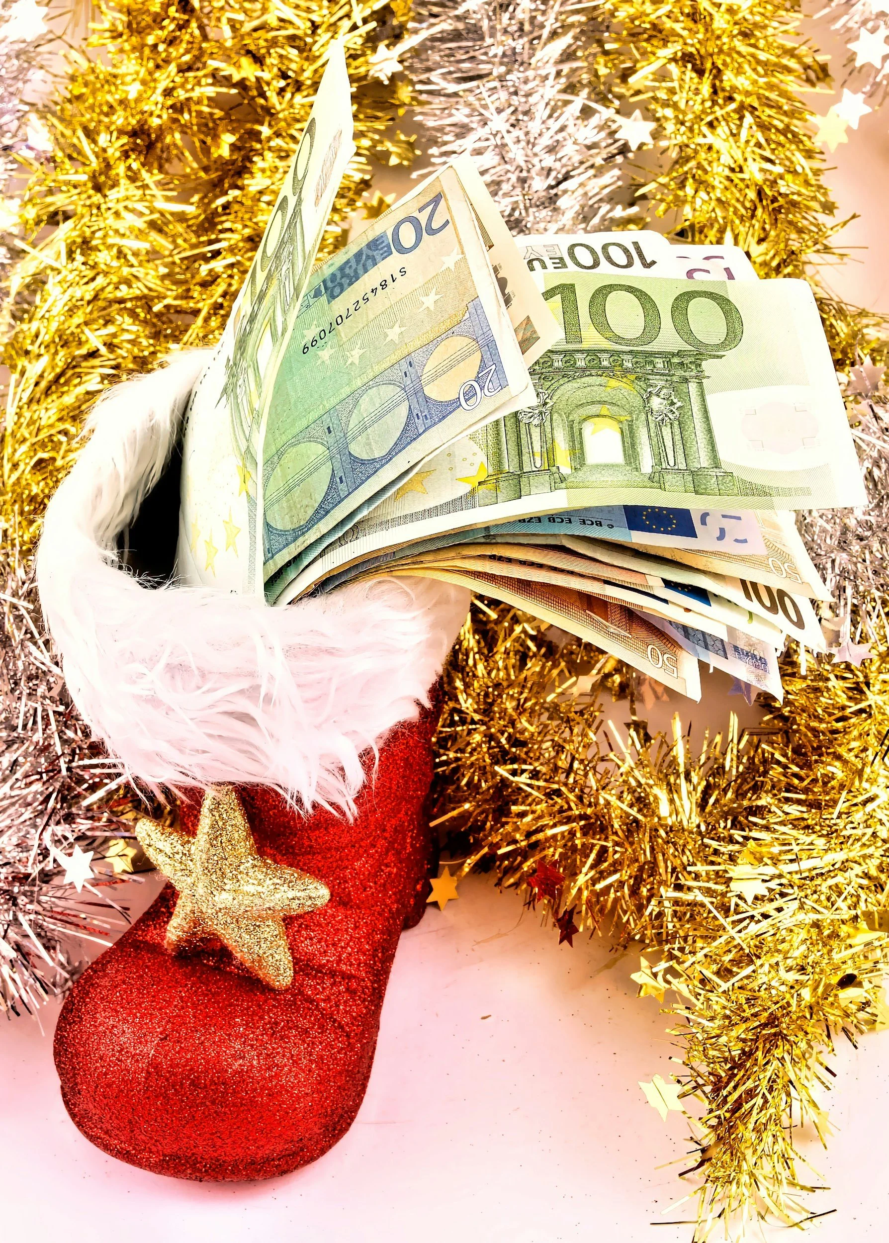 Sleigh Your Budget: Holiday Shopping Without the Financial Hangover