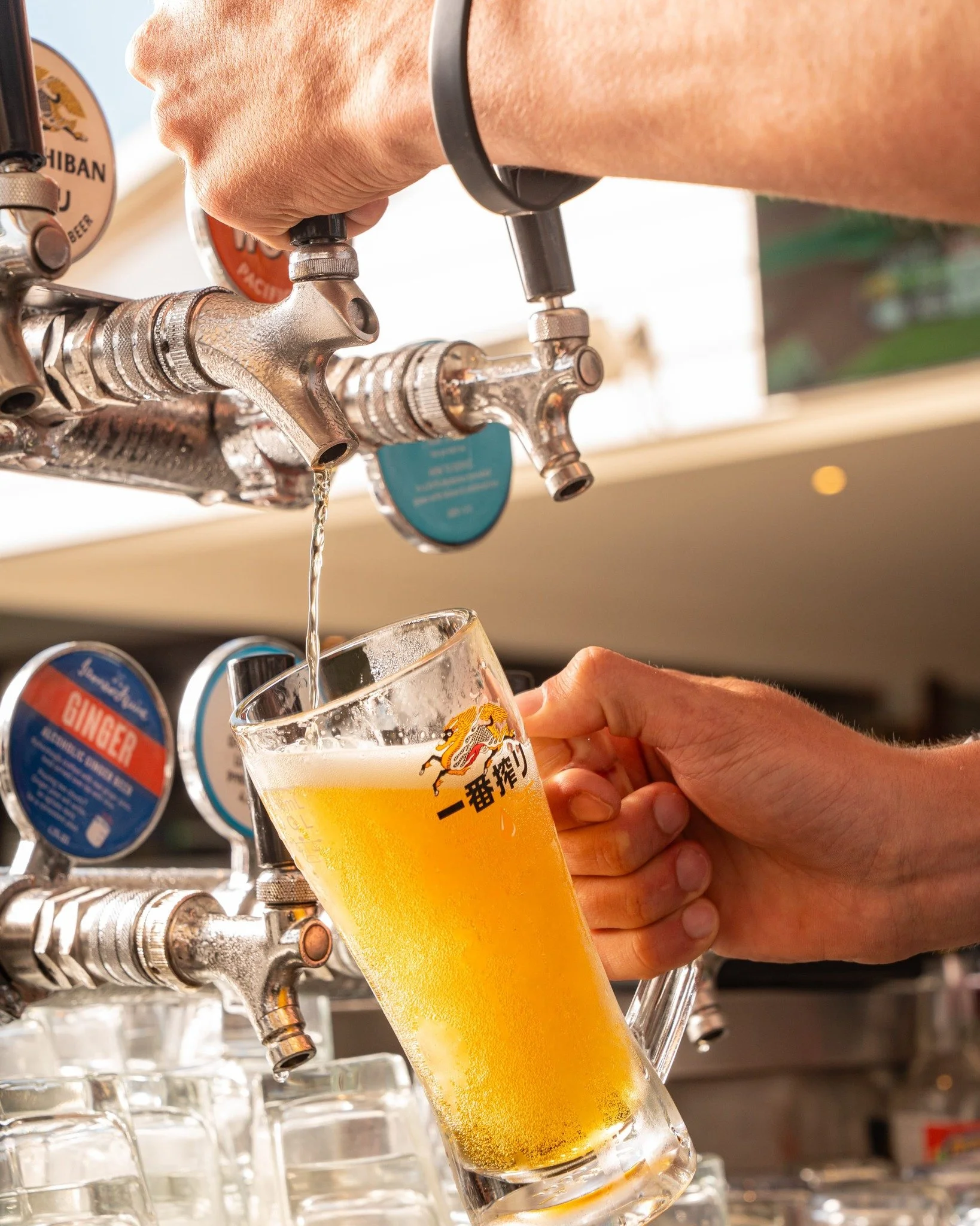 Kirin Ichiban is now pouring fresh from the tap 🍺 Crisp, clean, and ultra-refreshing - just how it should be. Perfect with sea breeze, salty chips, and waterfront views. 

Kanpai! 🍻

#KirinIchiban #OnTap #BeerLovers #ManlyDrinks #TheManlySkiff #Cri