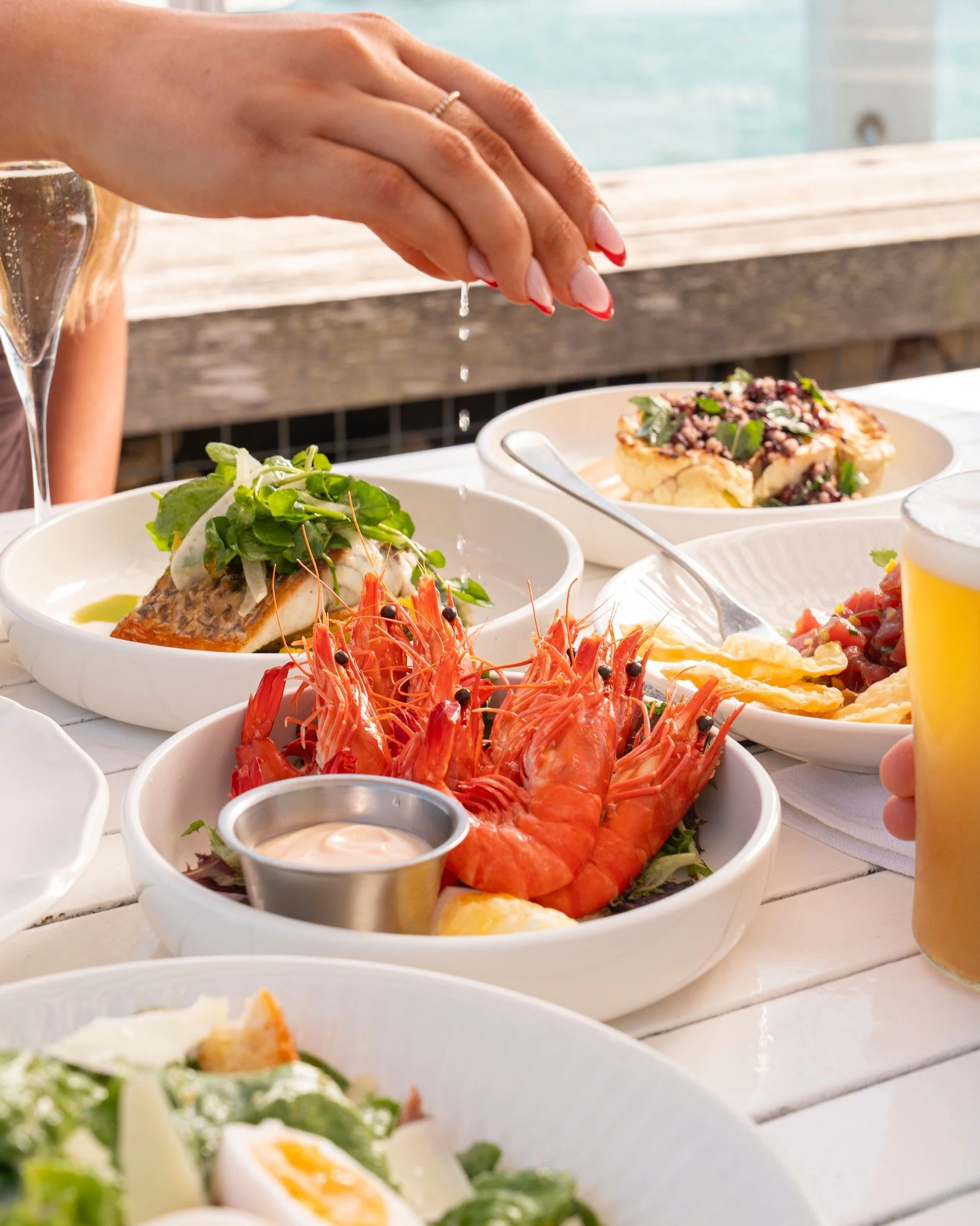Nothing beats our Spring Menu. A squeeze of lemon over cold, fresh prawns, good company, and all-round smiles by the water.

#ManlySkiffClub #SeafoodSeason #PrawnPerfection #TasteOfTheSea #WaterfrontVibes #ManlyWaterfront #CoastalDining #FreshCatch #