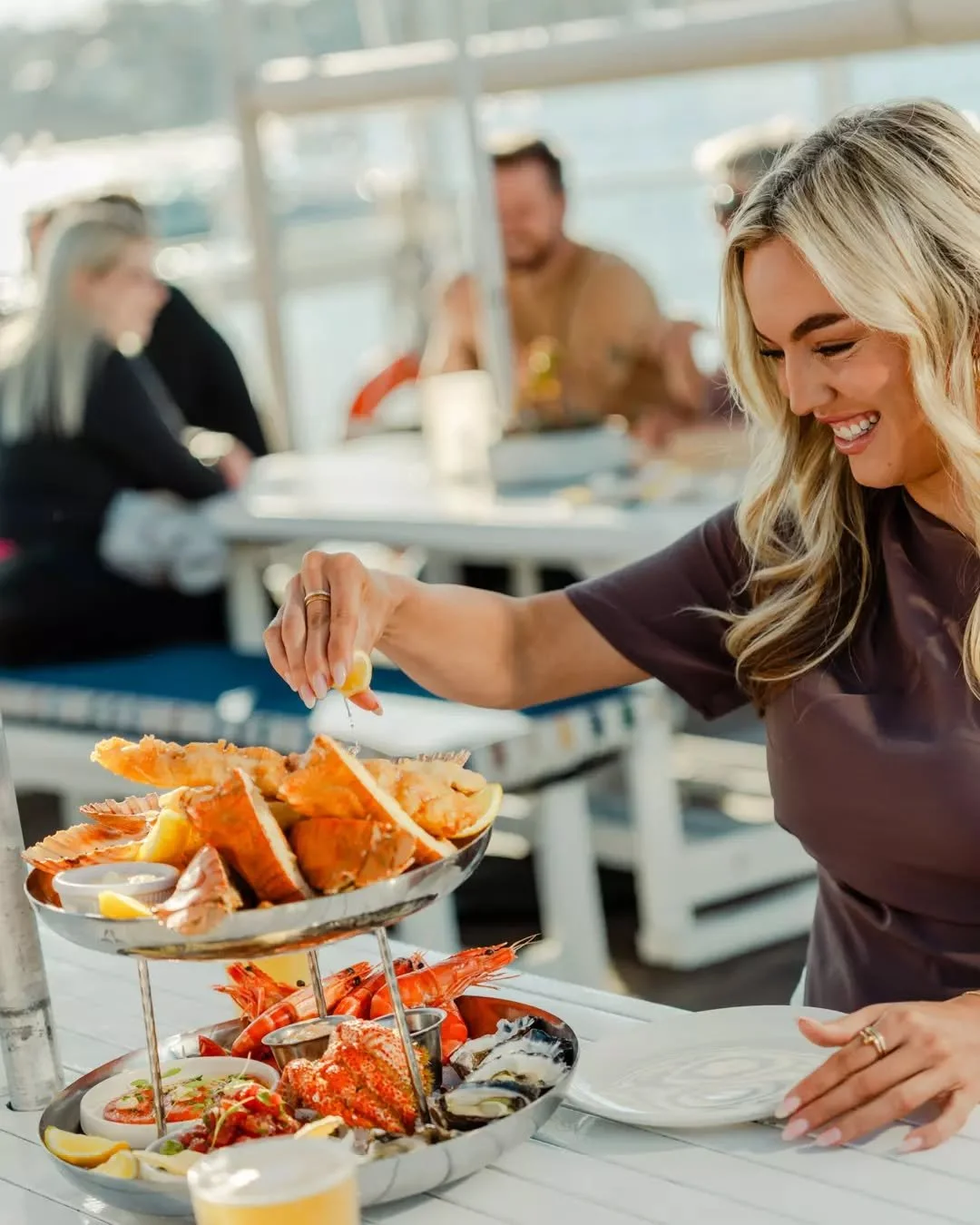 Sunday sessions start with the Signature Seafood Platter. Fresh prawns, oysters, bugs, calamari, sashimi, and more&mdash;served over ice and made for sharing.

This is how you do Sundays on the harbour.