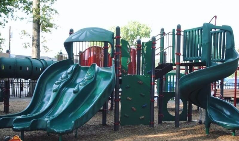 Looking for a fun and casual opportunity to meet new families in the neighborhood? Join us for a playground meetup at the Glen Rock Playground! Kids of all ages are welcome! Popsicles and water will be provided. 

WHEN: Sunday, July 18th at 10:00 am
