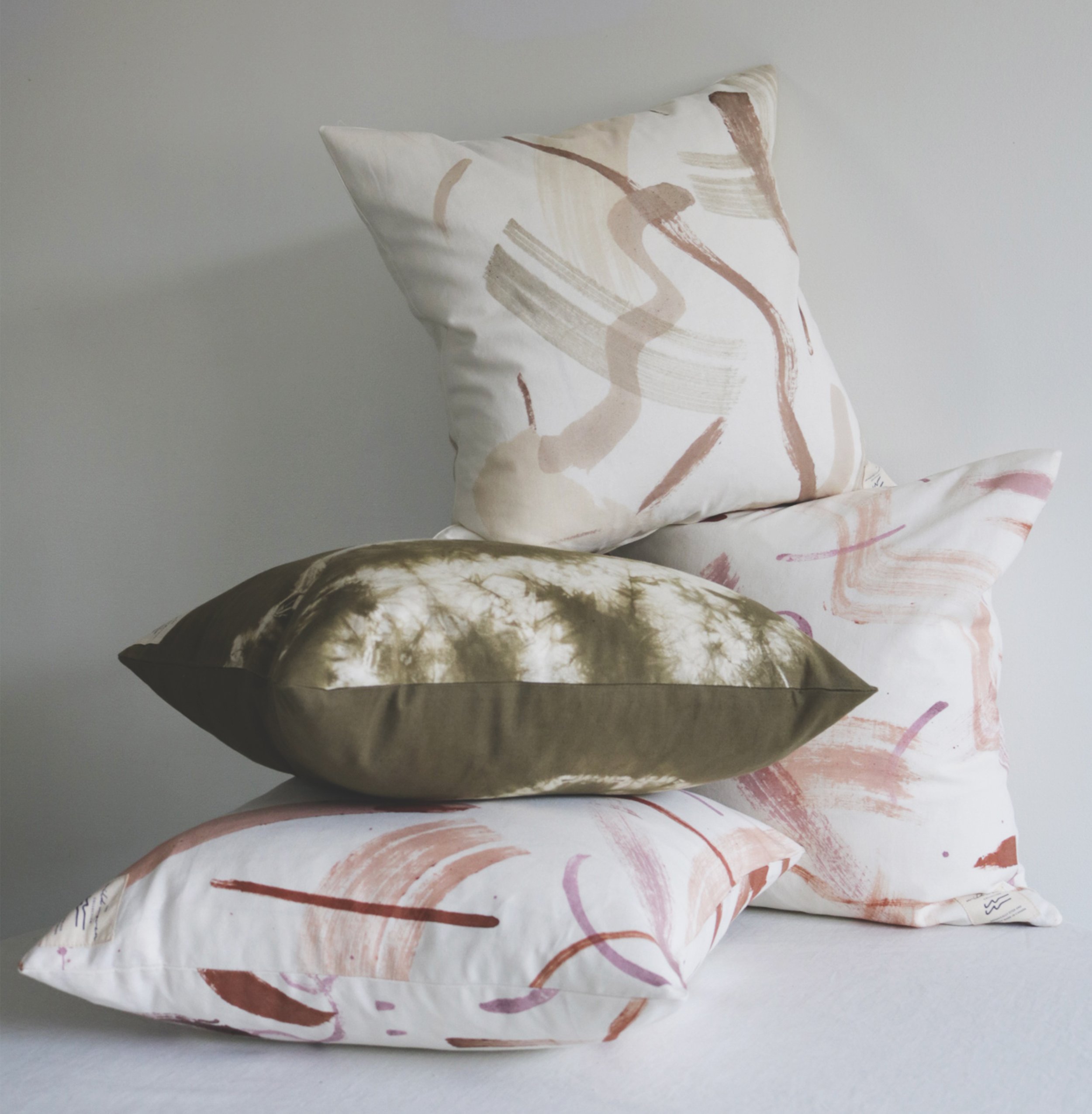 FW20THROW_pile1.jpg