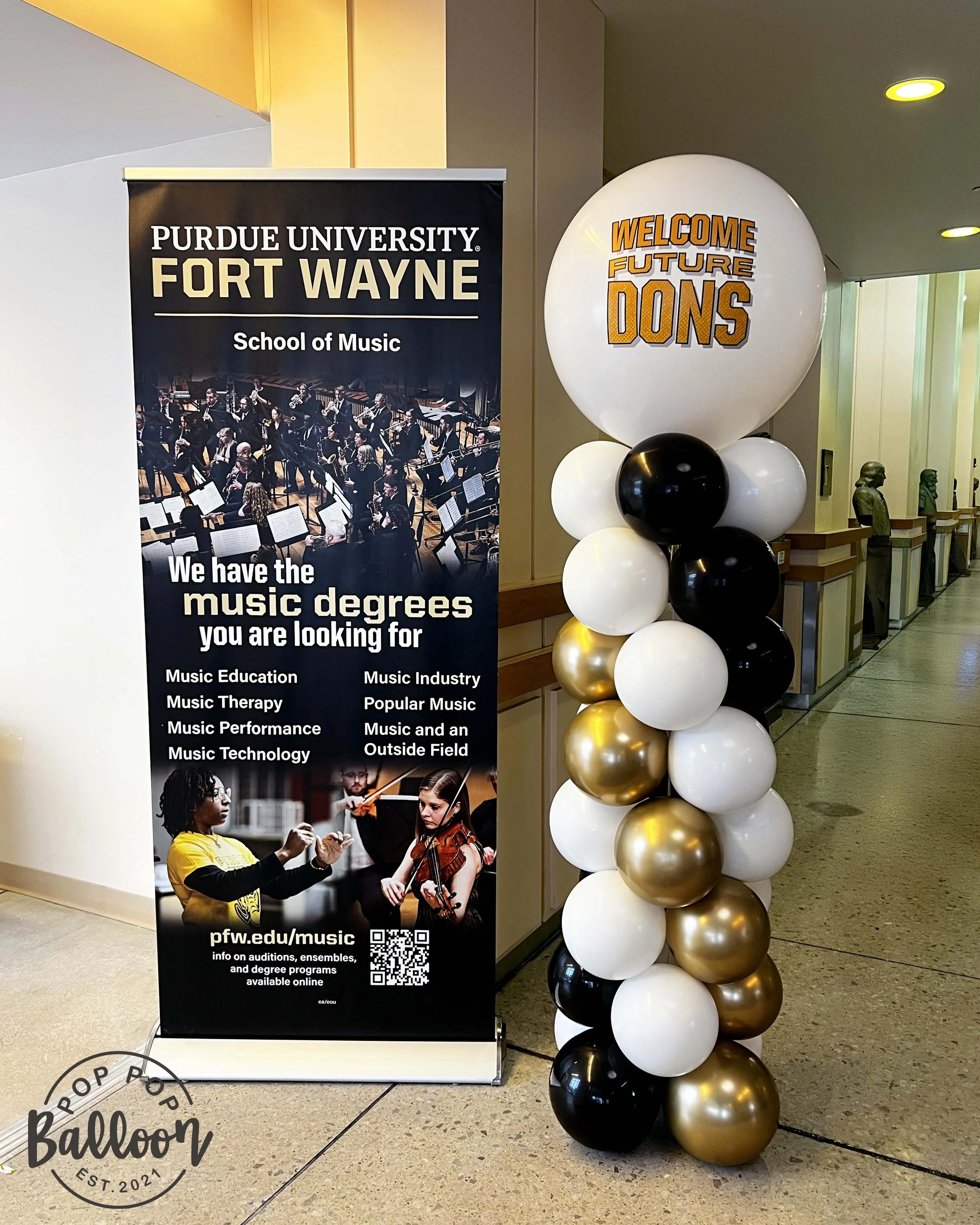 PFW_Balloon_column_Custom Vinyl_Fort Wayne Balloons.jpg