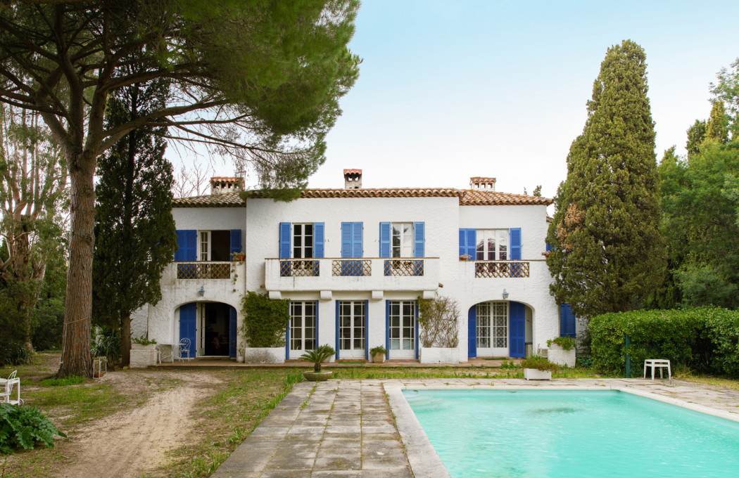 Property of the week: French actor Michel Constantin’s villa on the St Tropez Gulf - The Spaces