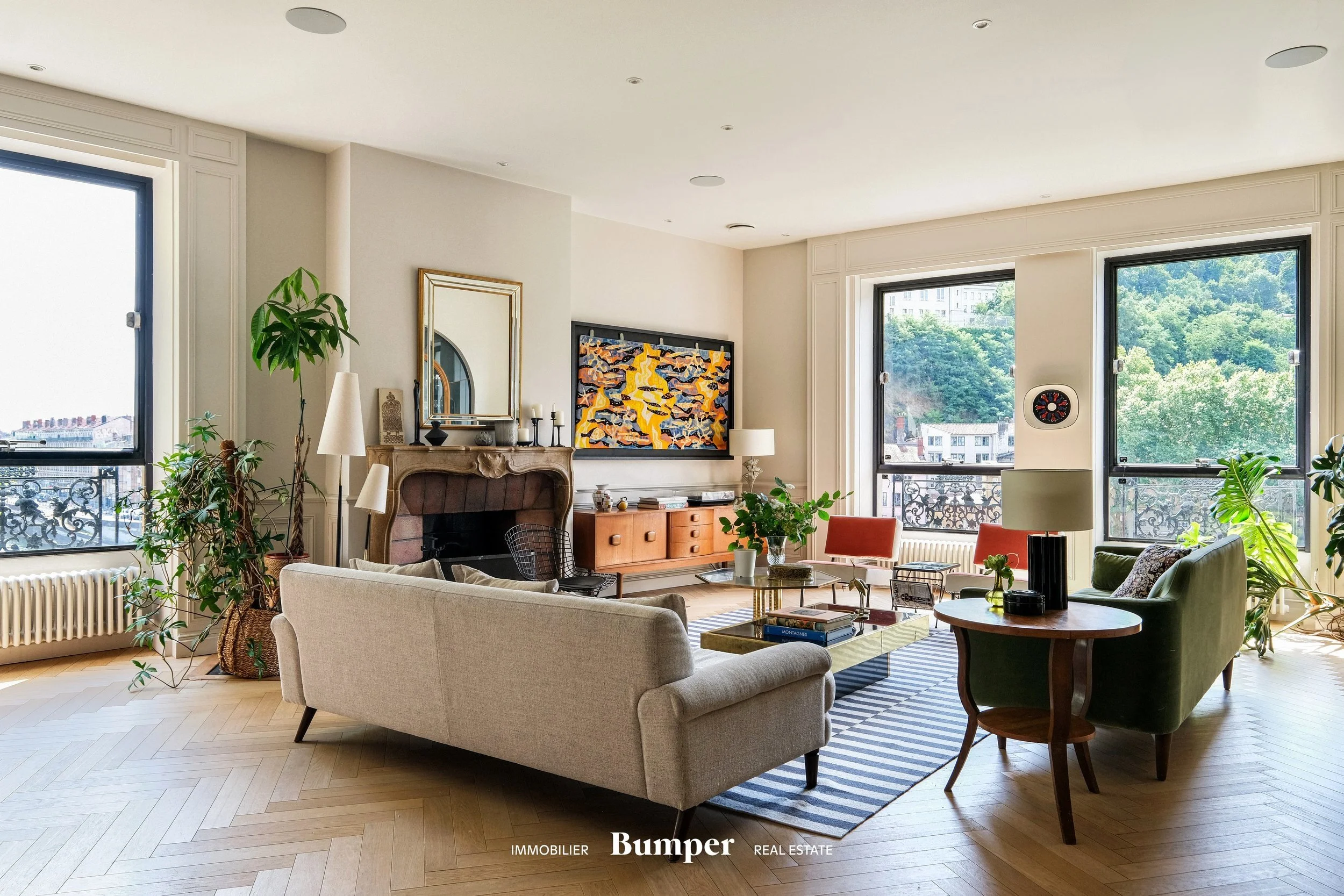 Appartement 5 pièces 181 m² · à Lyon · 180,8 m² · 50 000 €
