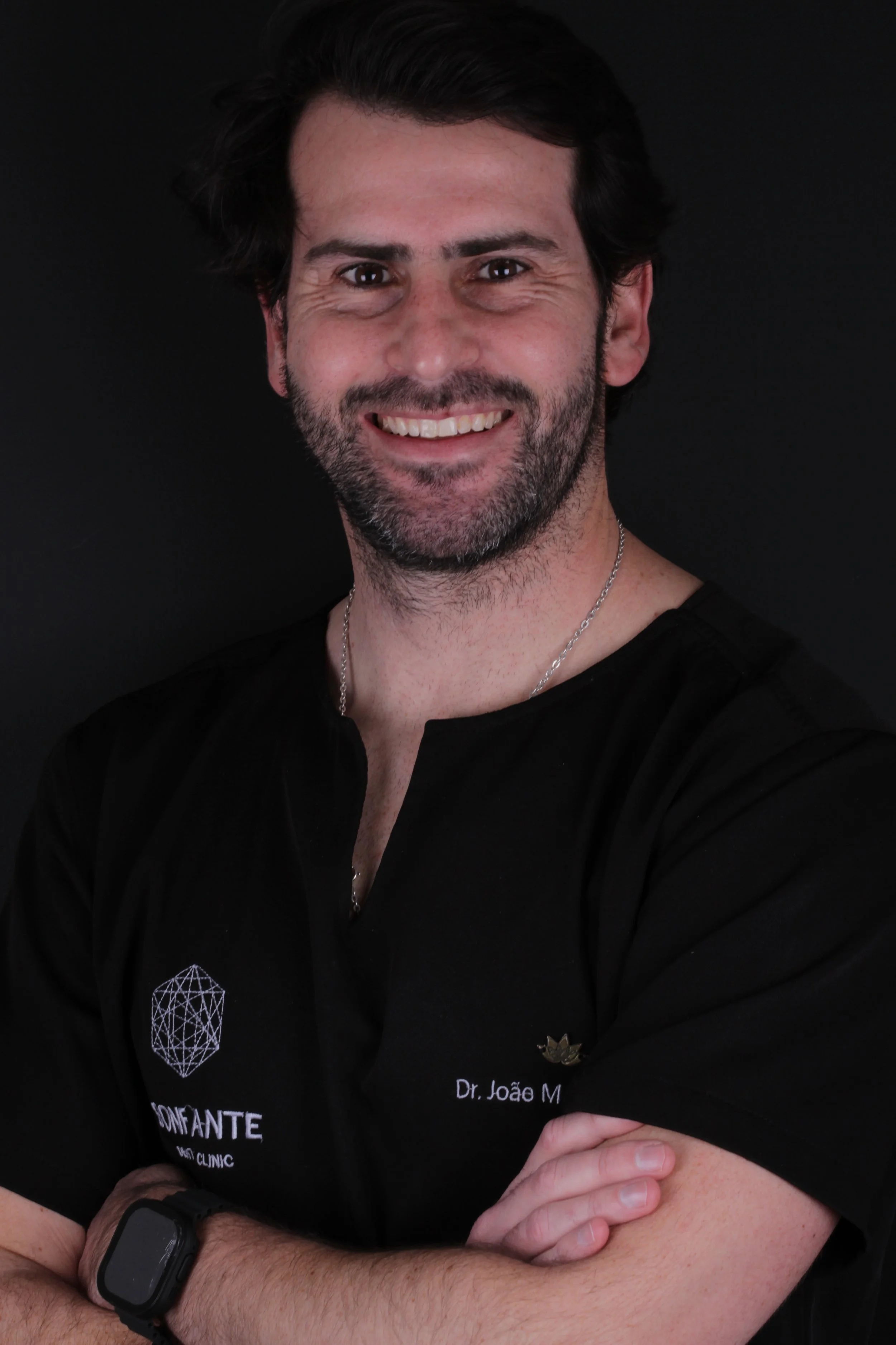 Dr. João Massá - Médico Dentista