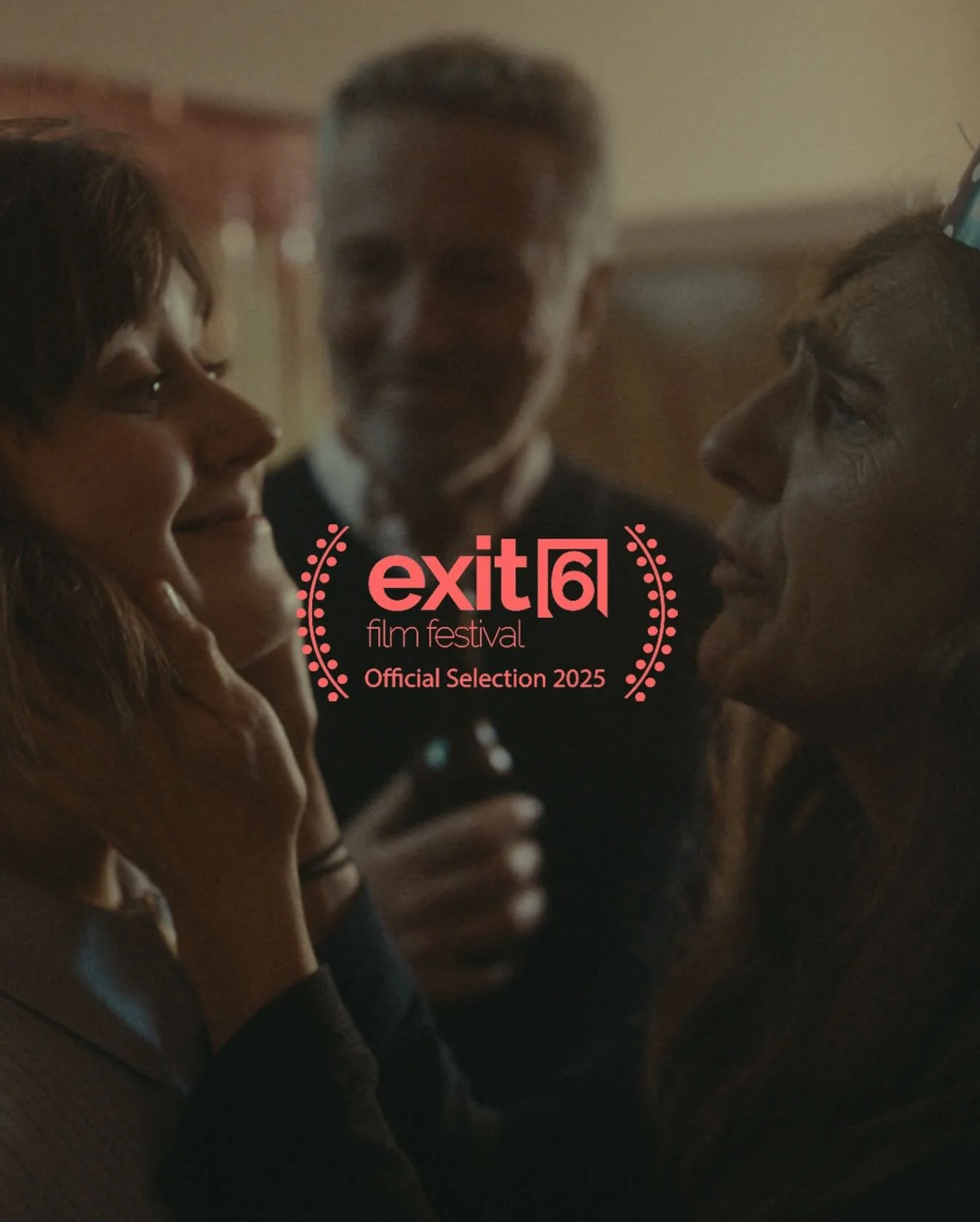 @eggtimerfilm is heading to BIFA qualifying @exit6filmfest ! π₯³
Props to our wonderful team.
Starring:
@ellabruccoleri
@kerryagodliman
@katerobbins
@laurenorourke88
@alisonspittle
@pollyhasadogkemp
Writer & Director: @rosiemaybirdsmith
