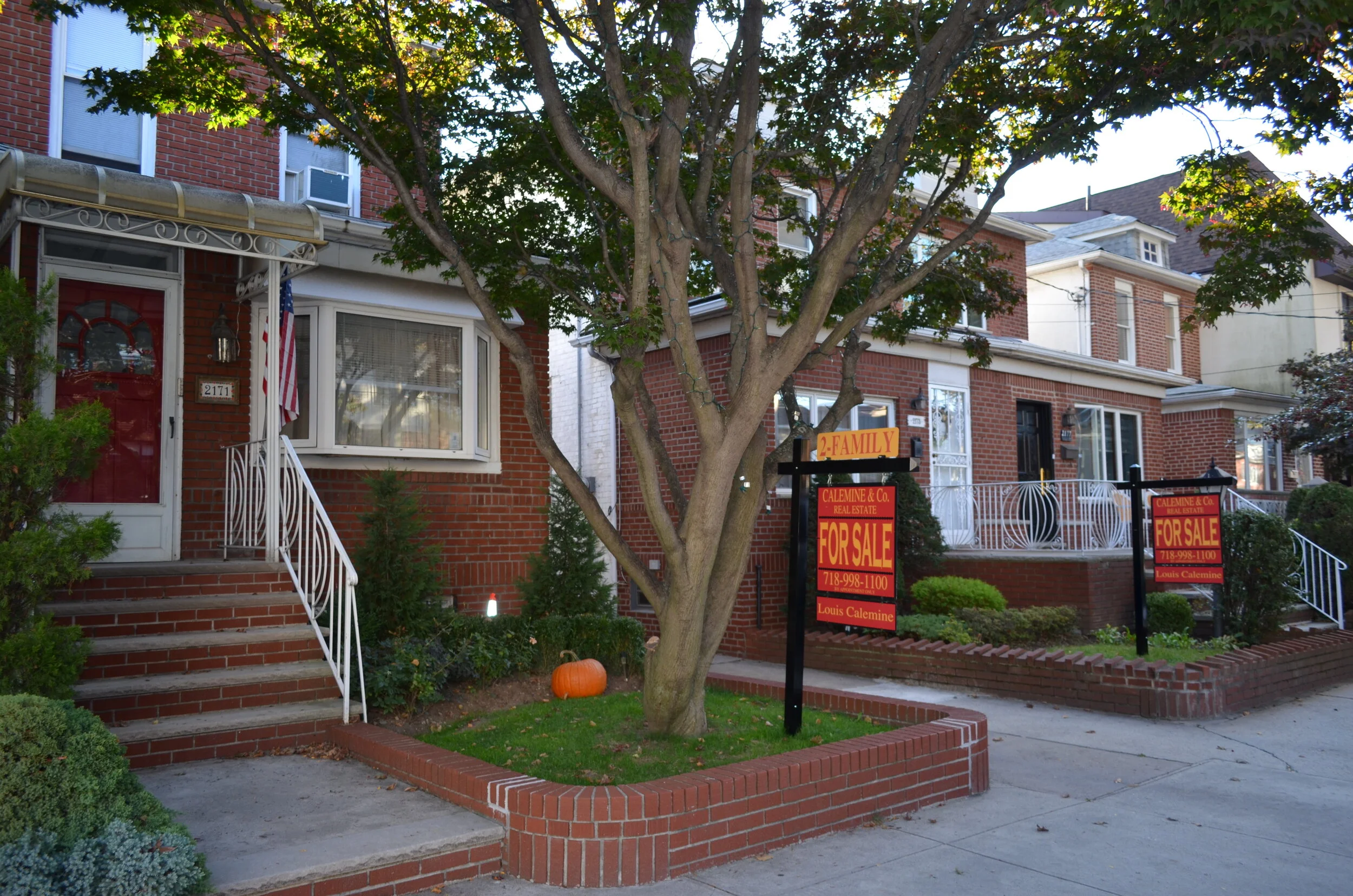 Gravesend - $1,335,000