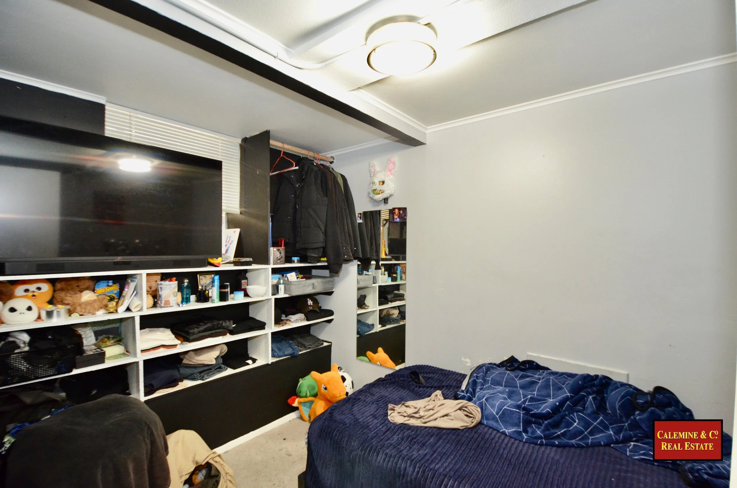 2284 West street Calemine WM9.jpg