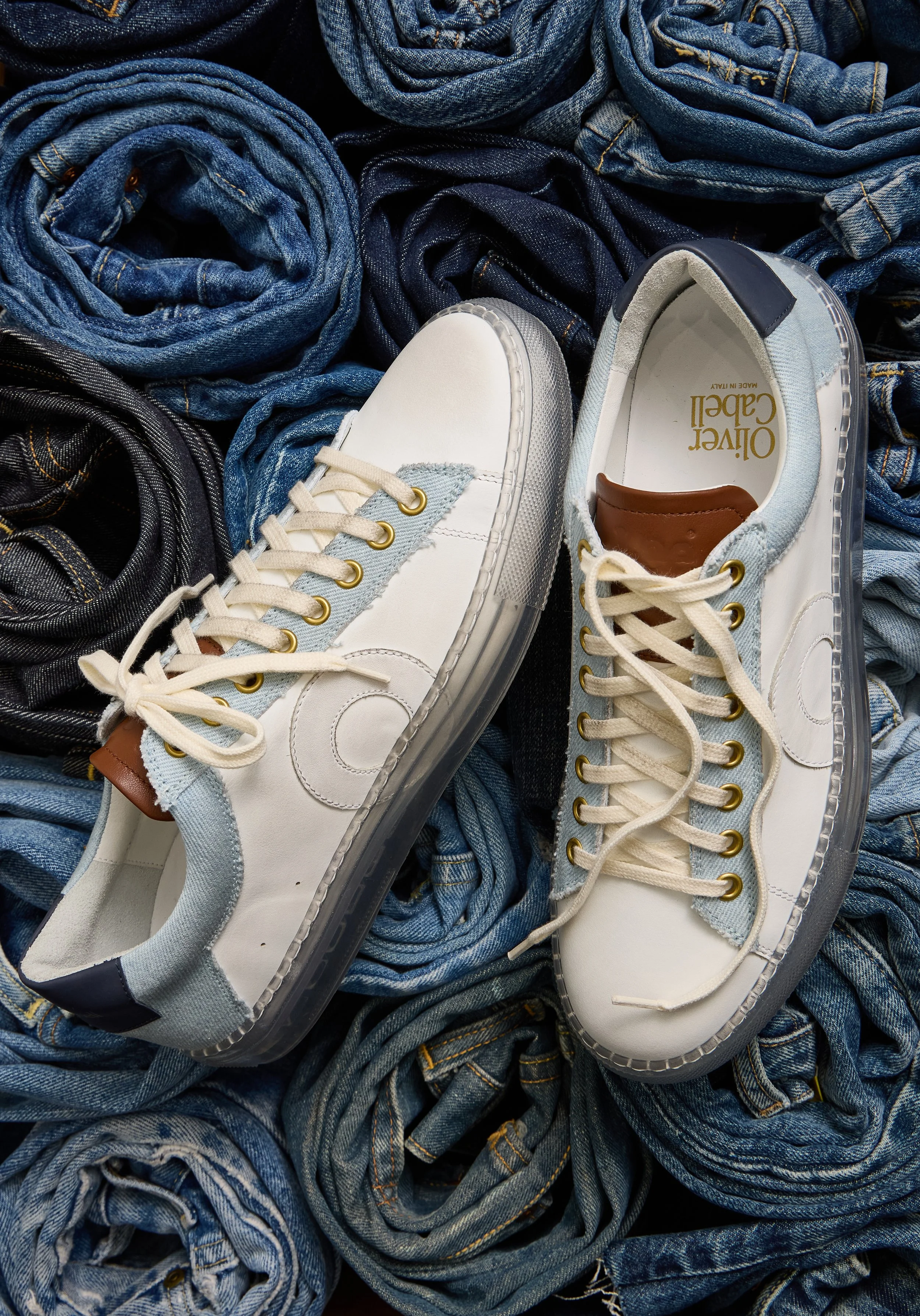 SHOE SHOT Stylized 1_LEO_39421.jpg