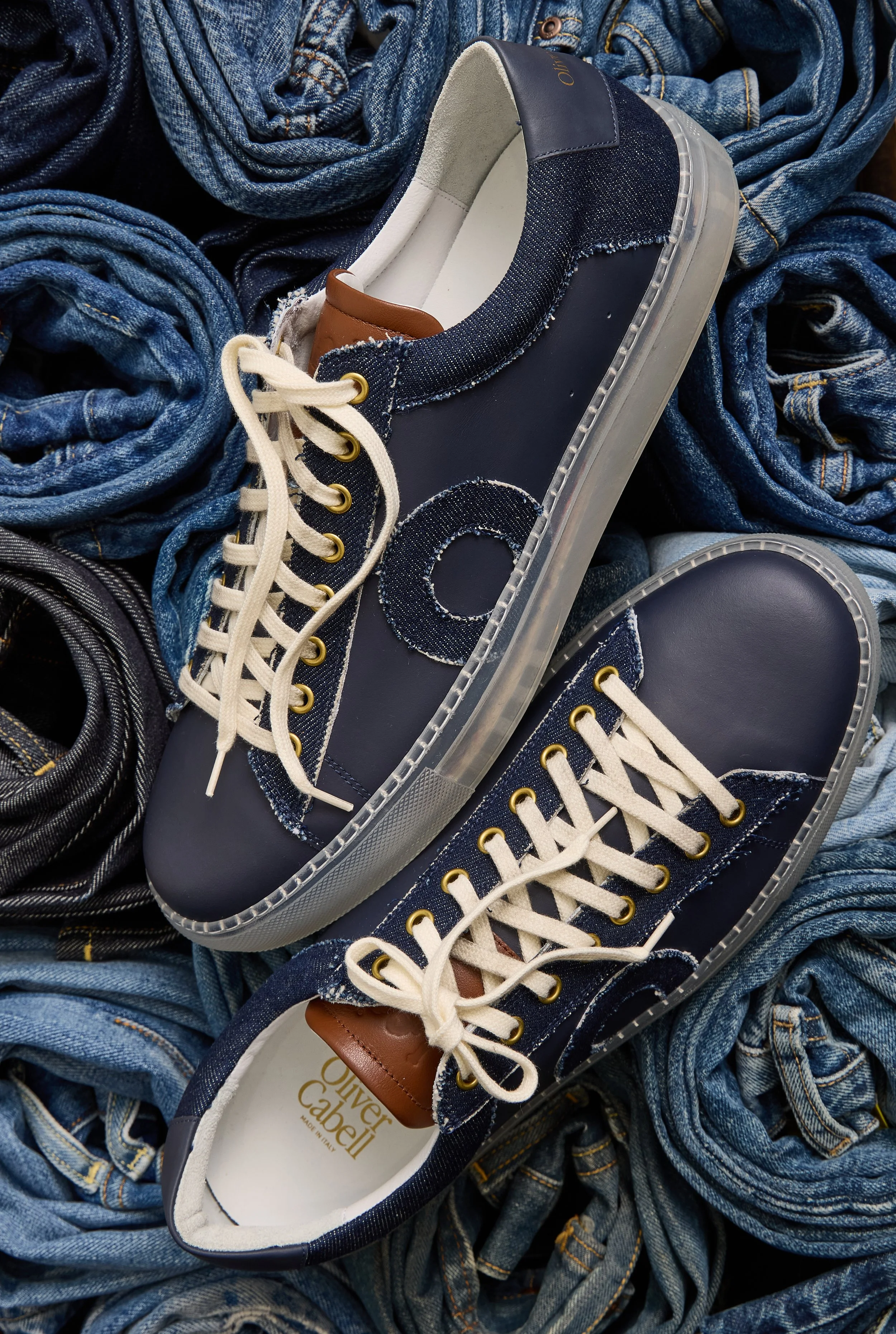 SHOE SHOT Stylized 1_LEO_39416.jpg