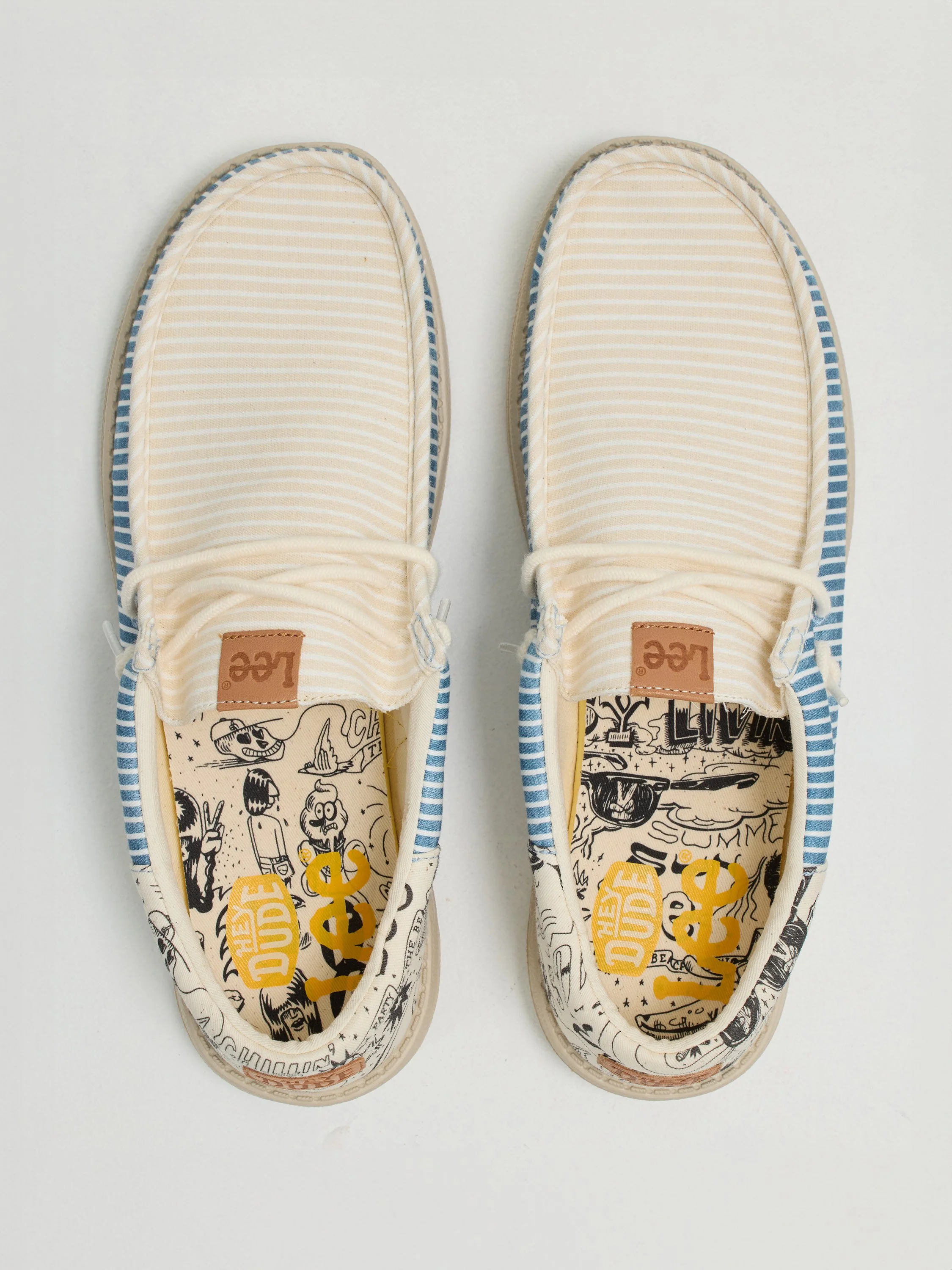 Male Shoe 1_LEO_21073.jpg