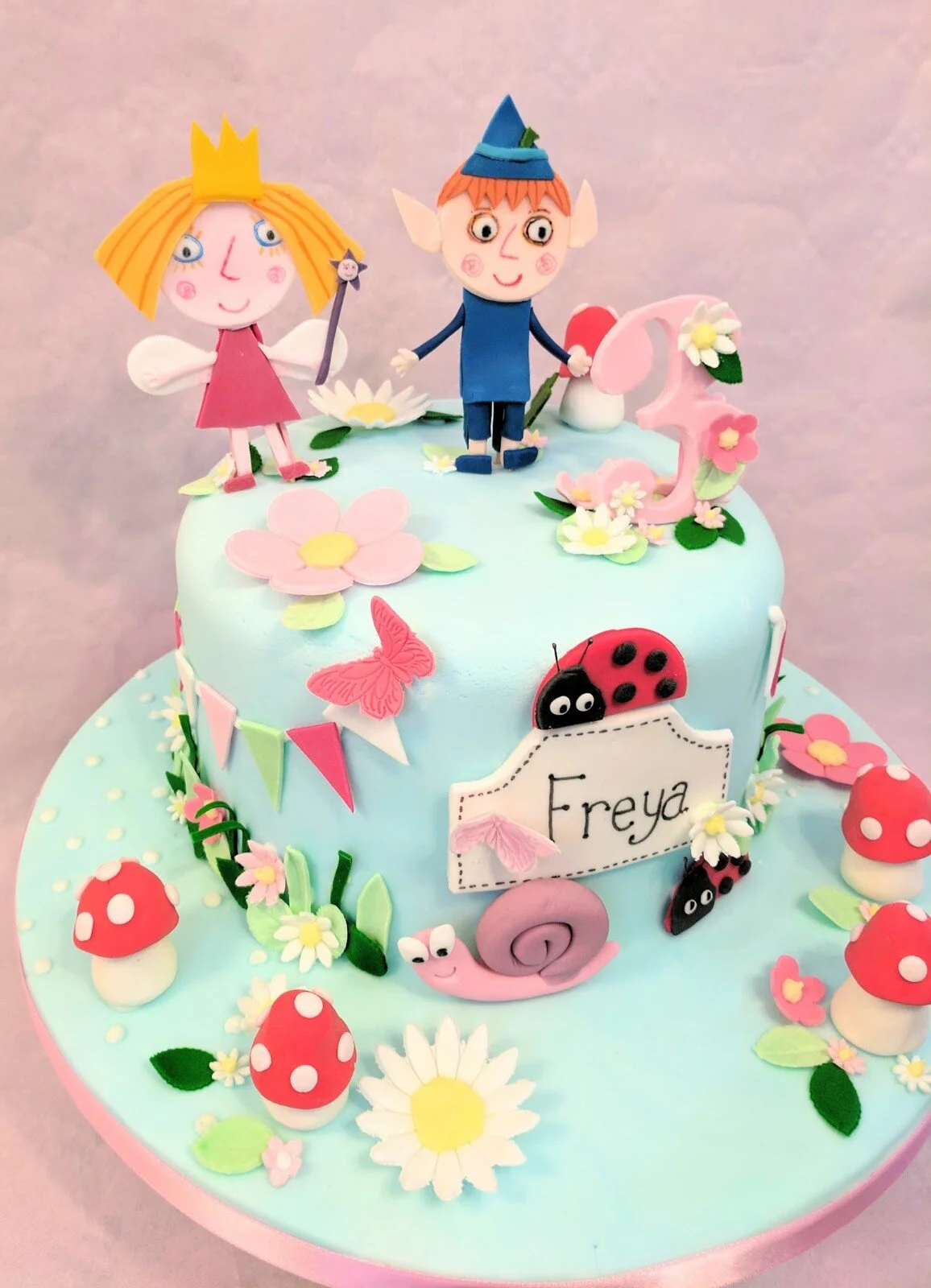 Ben And Holly Cake Fabpatisserie ben-and-holly-cake-fabpatisserie