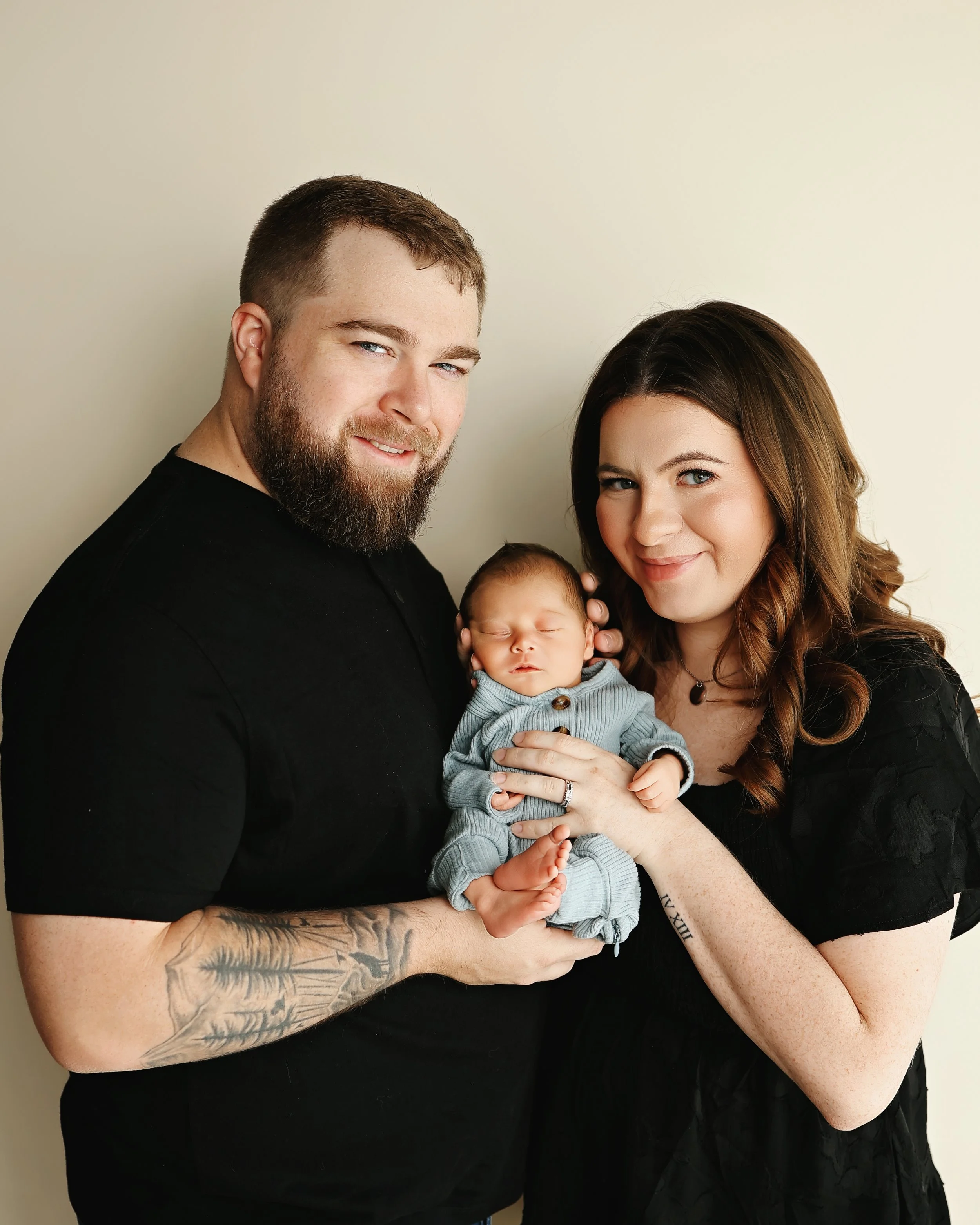 newborn-family-photography-mommy-daddy-baby-christopher-illinois.jpg