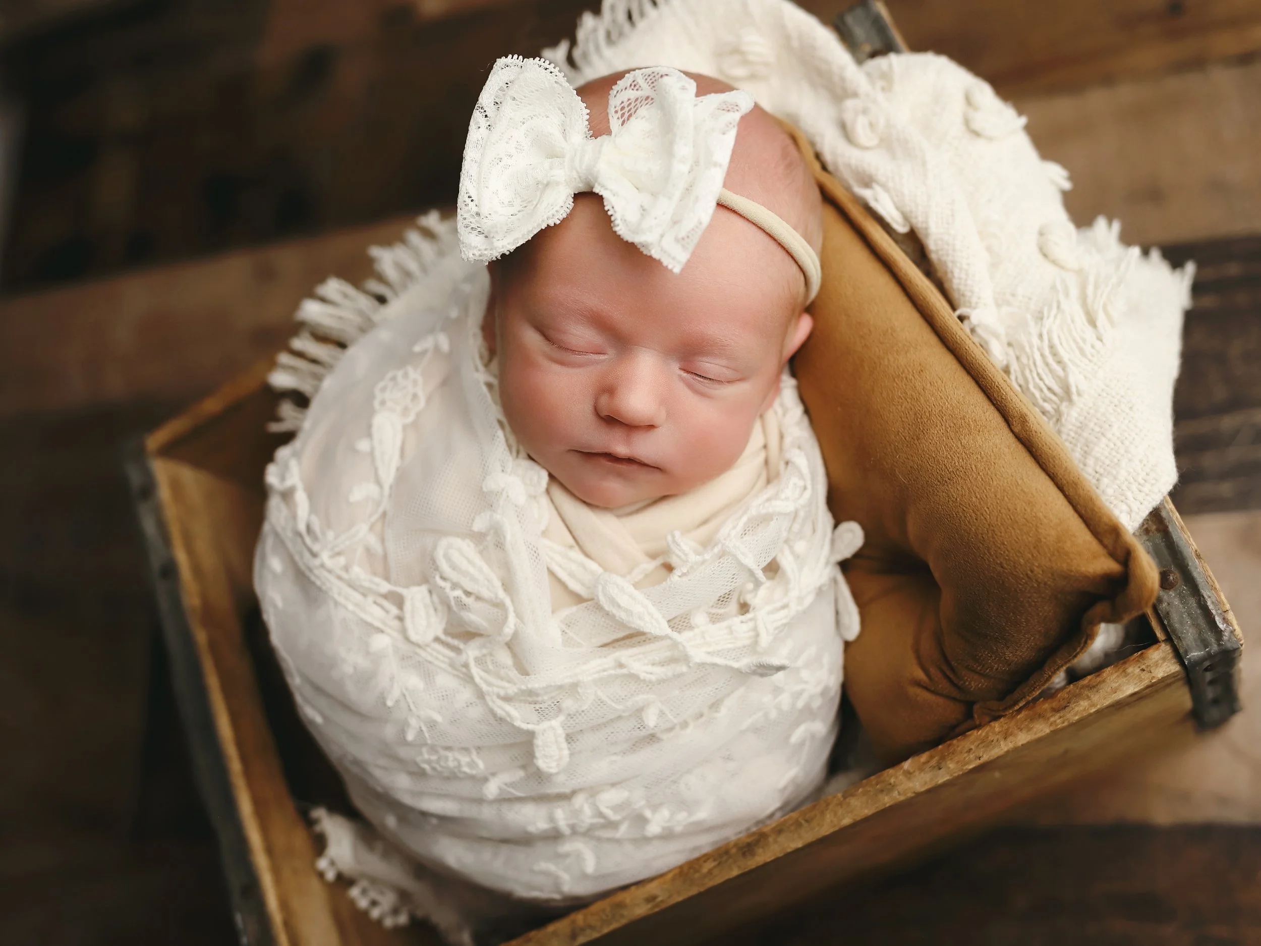 newborn-photo-session-christopher-illinois.jpg