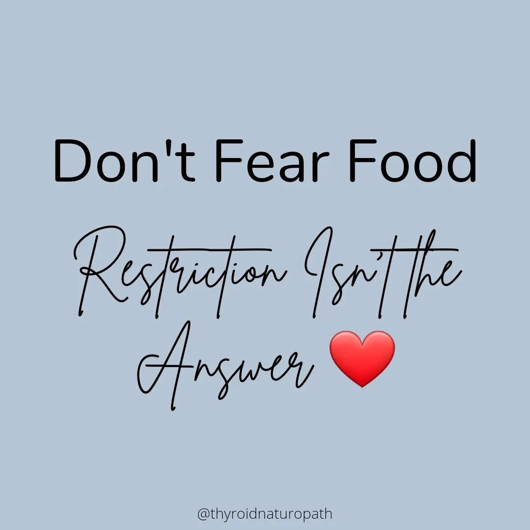 Don&rsquo;t fear food. 𝐅𝐨𝐨𝐝 𝐝𝐢𝐝𝐧&rsquo;𝐭 𝐜𝐚𝐮𝐬𝐞 𝐨𝐮𝐫 𝐭𝐡𝐲𝐫𝐨𝐢𝐝 𝐜𝐨𝐧𝐝𝐢𝐭𝐢𝐨𝐧, 𝐬𝐨 𝐢𝐭 𝐢𝐬𝐧&rsquo;𝐭 𝐭𝐡𝐞 𝐞𝐧𝐭𝐢𝐫𝐞 𝐬𝐨𝐥𝐮𝐭𝐢𝐨𝐧. ⁣
⁣
If you google how to treat your thyroid naturally, you will be inundated with s