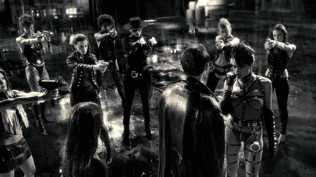 SIN CITY (2005)
