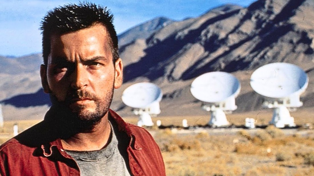 THE ARRIVAL (1996) Charlie Sheen