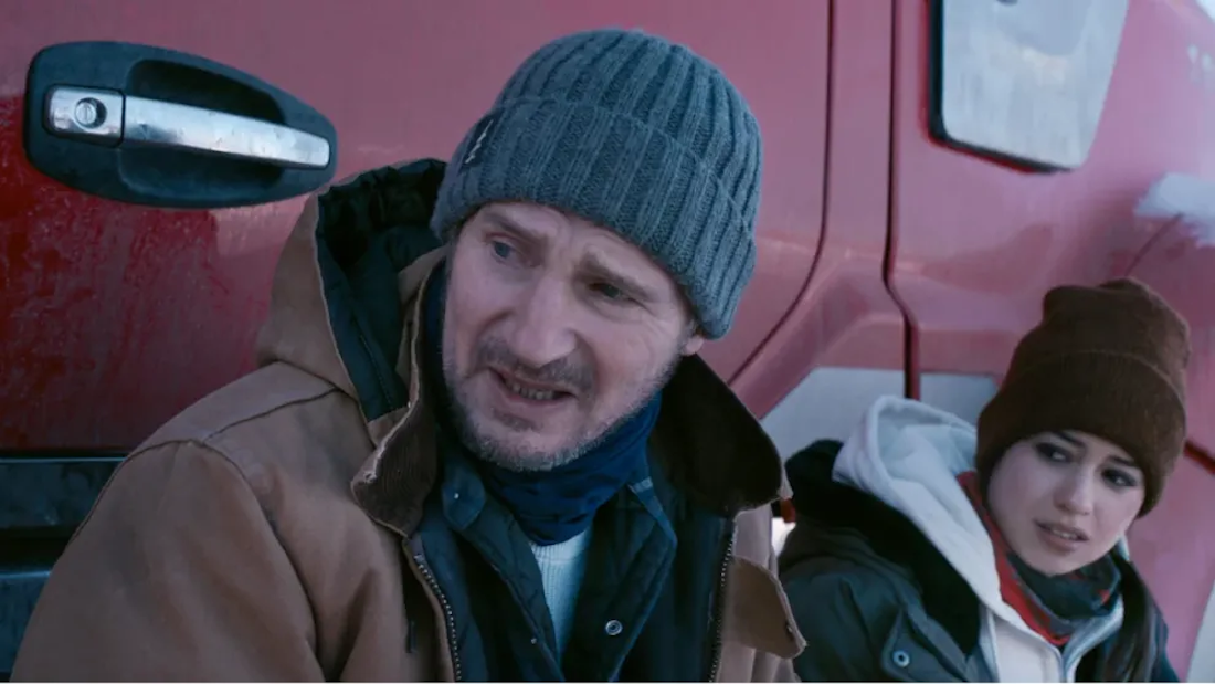 THE ICE ROAD (2021) Liam Neeson and Amber Midthunder