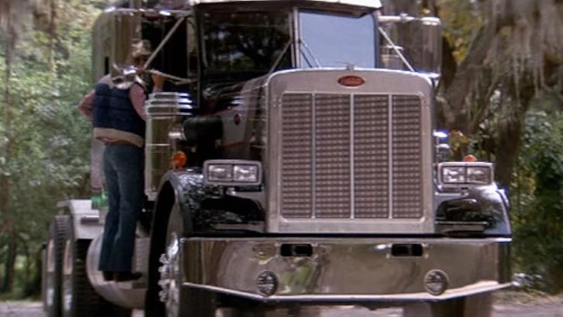 SMOKEY AND THE BANDIT PART III (1983) truck