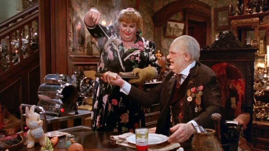 NOTHING BUT TROUBLE (1991) John Candy and Dan Aykroyd