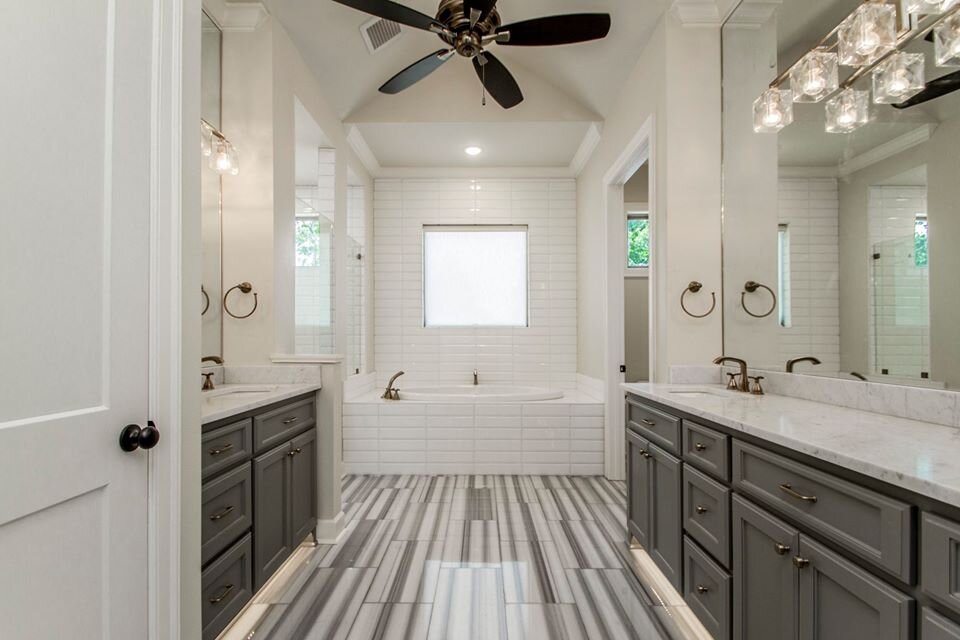 rqm bathroom 2.jpg
