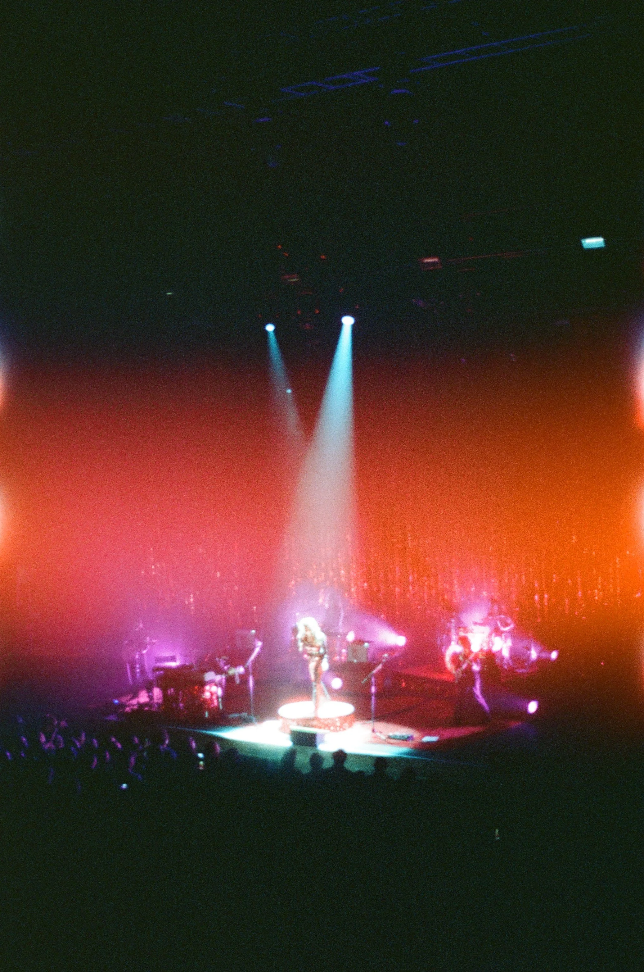 Olympus OM1n
Cinestill 800T, pushed +2