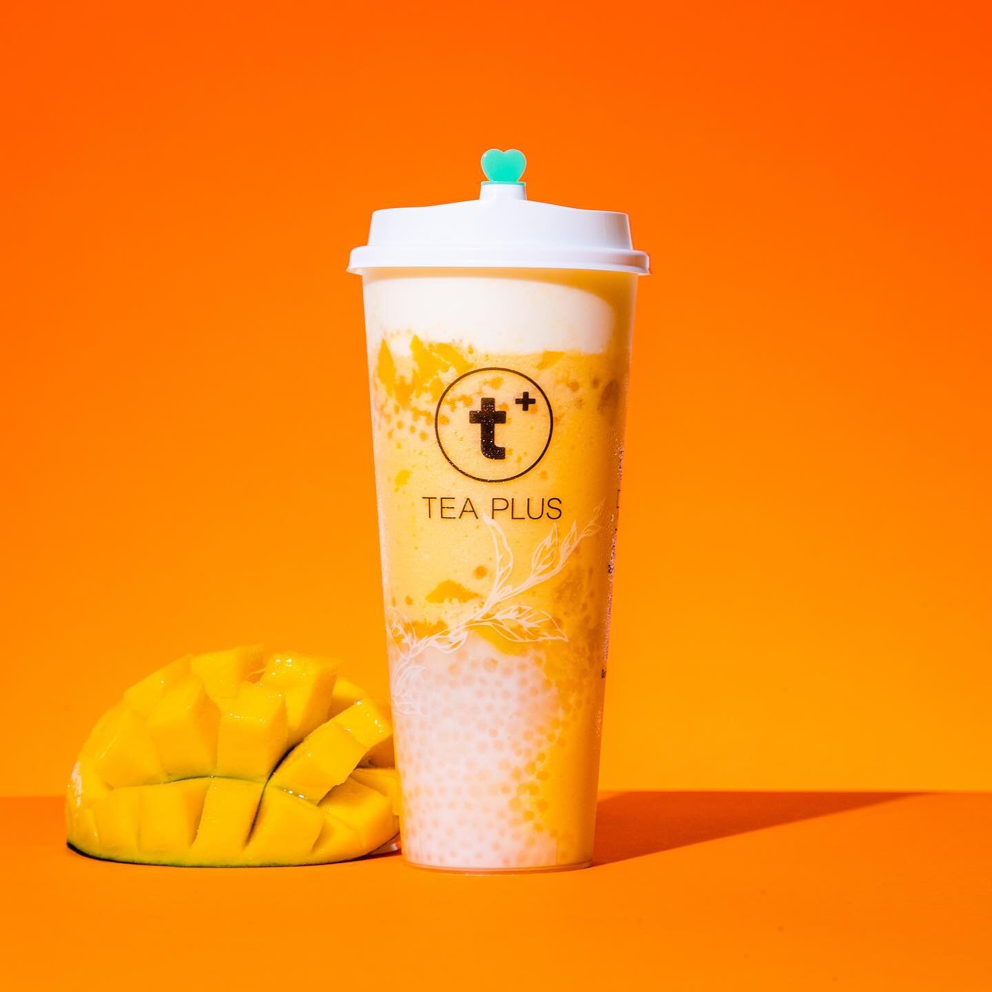 This drink is made for hot summer days 🌞- Kokosmilch mit Mango Slushy &amp; Ximi Perlen machen unseren Mango Coconut Dream besonders k&ouml;stlich 🥥

P.S: Poste diesen Beitrag in deiner Story, Markier uns und erhalte -50% auf deinen Mango Coconut D